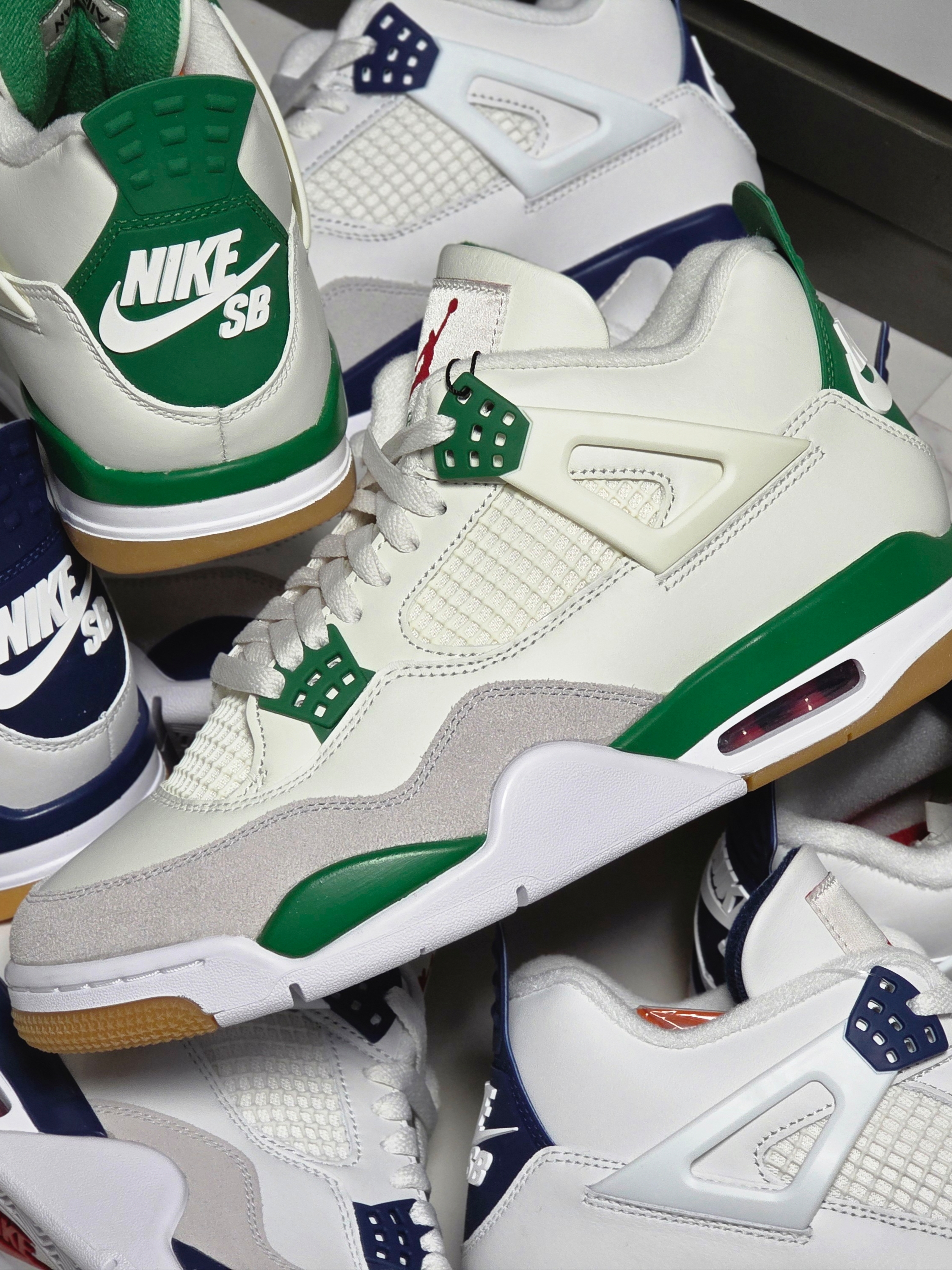 Jordan 4 x Nike SB Retro SP Pine Green 착용 스타일 - 3