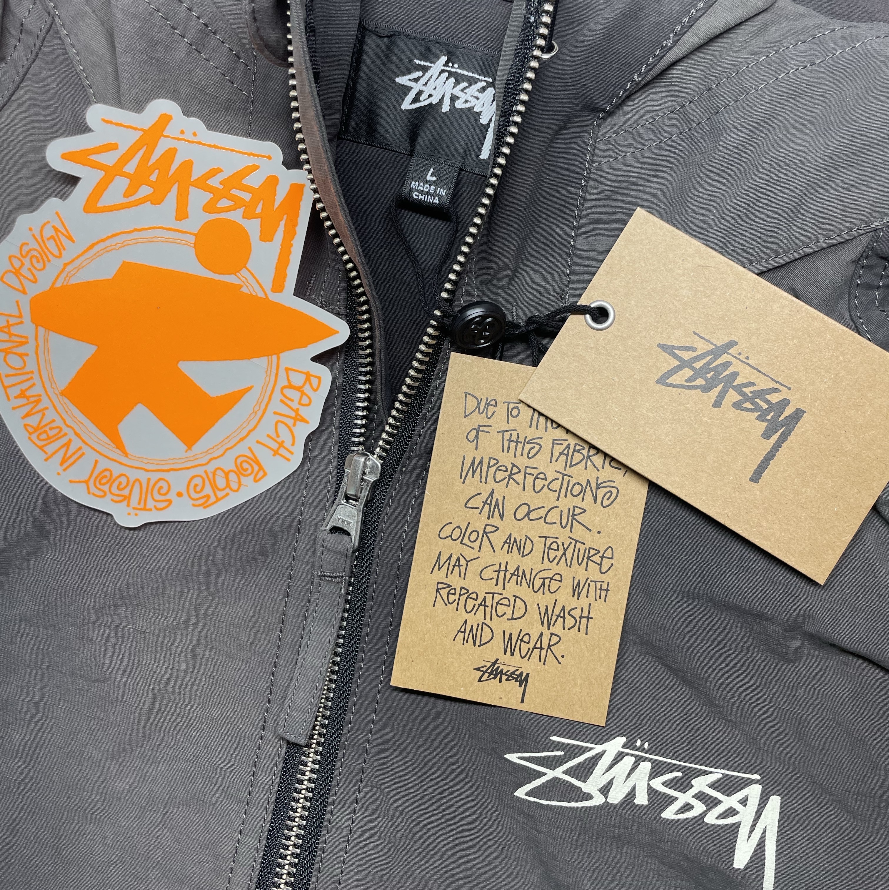 Stussy Wave Dye Beach Shell Jacket Black 착용 스타일