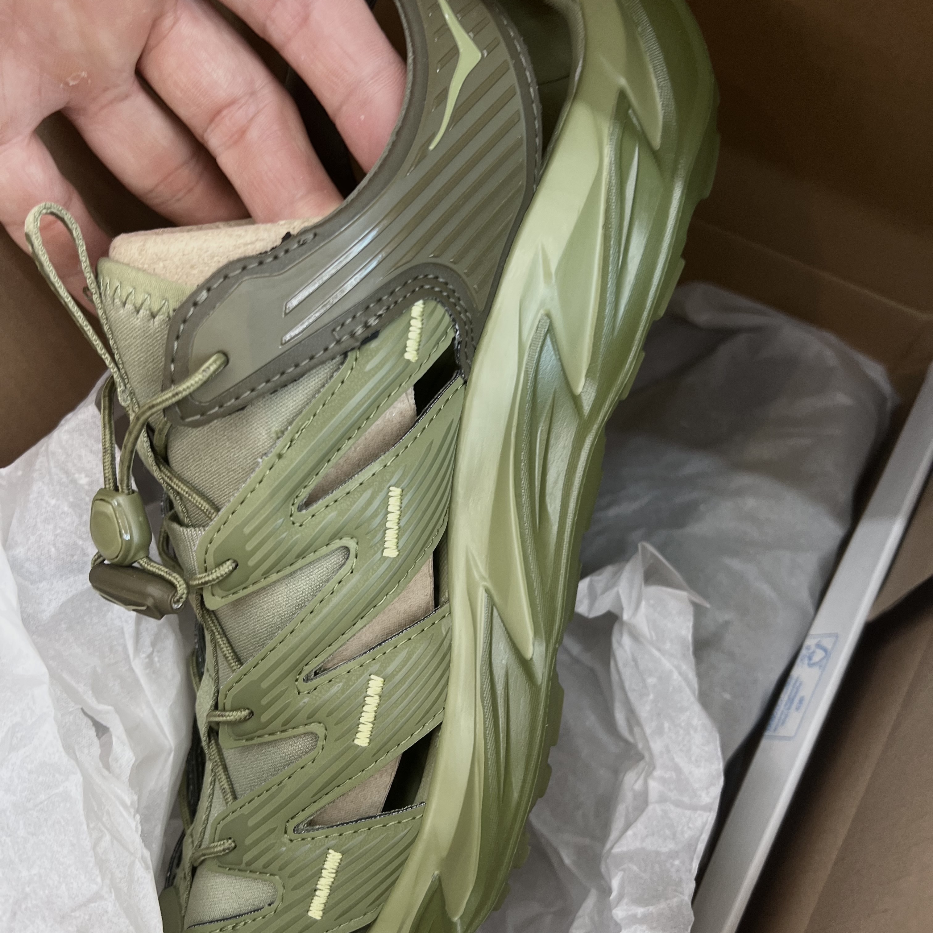 Hoka Hopara Forest Floor Fennel 착용 스타일 - 1
