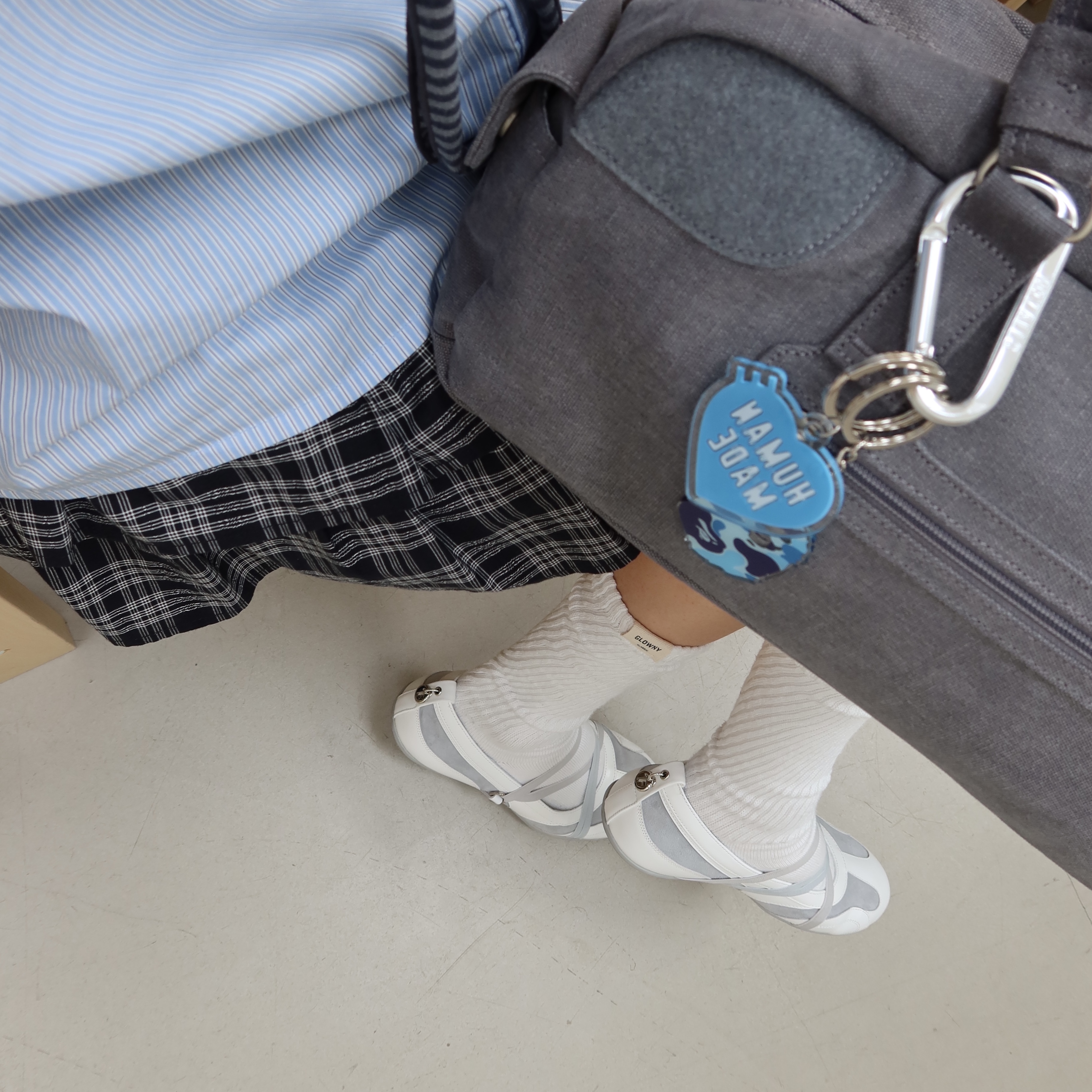 BAPE ABC Camo Ape Head Acrylic Keychain Blue, Human Made Acrylic Heart Keyring Blue 착용 스타일