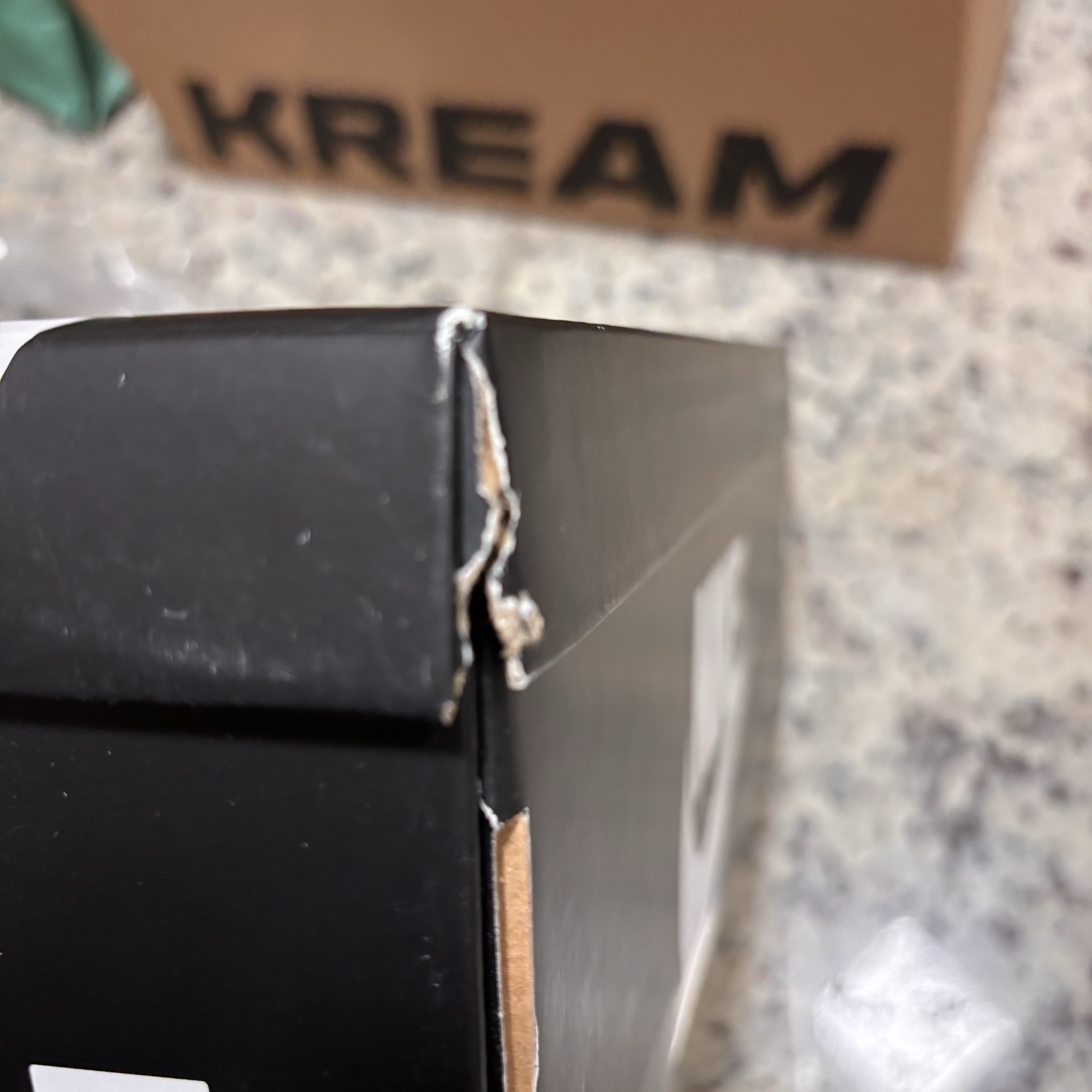 Jordan 1 Retro Low OG Wolf Grey and White 착용 스타일 - 4