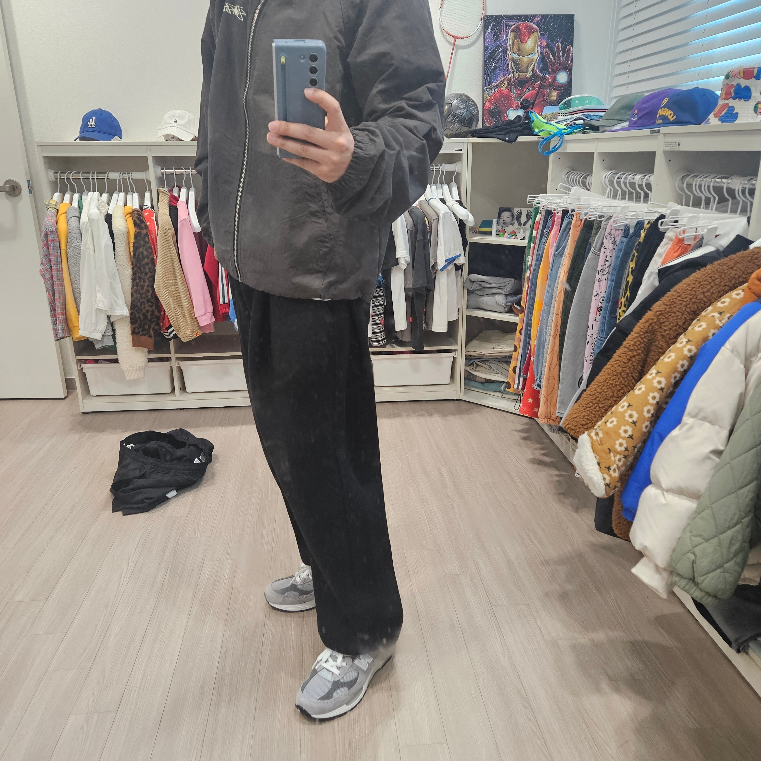 Undermycar Mu.03 Anti Fxxking Logo Play Oversized Sweat Jogger Black, Stussy Wave Dye Beach Shell Jacket Black 착용 스타일 - 2