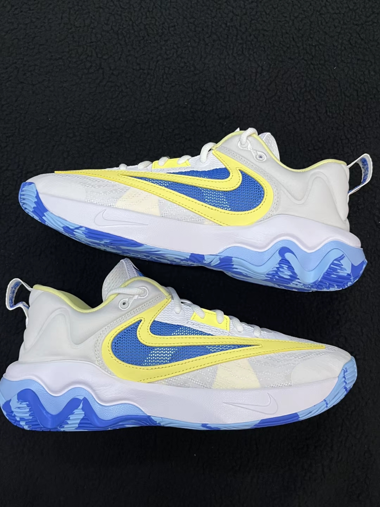 Nike Giannis Immortality 3 EP White Light Photo Blue 착용 스타일