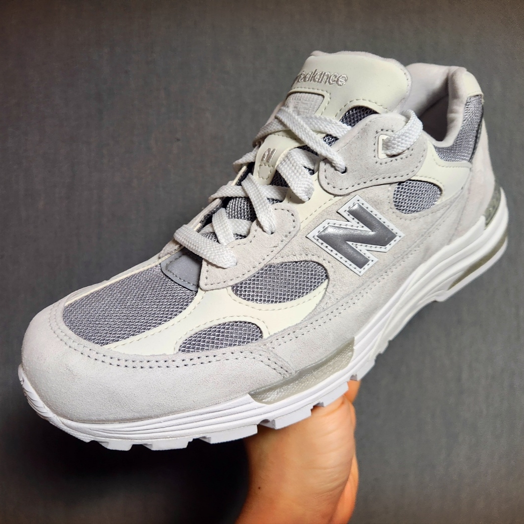 New Balance 992 Made in USA Core White Reflection 착용 스타일 - 1