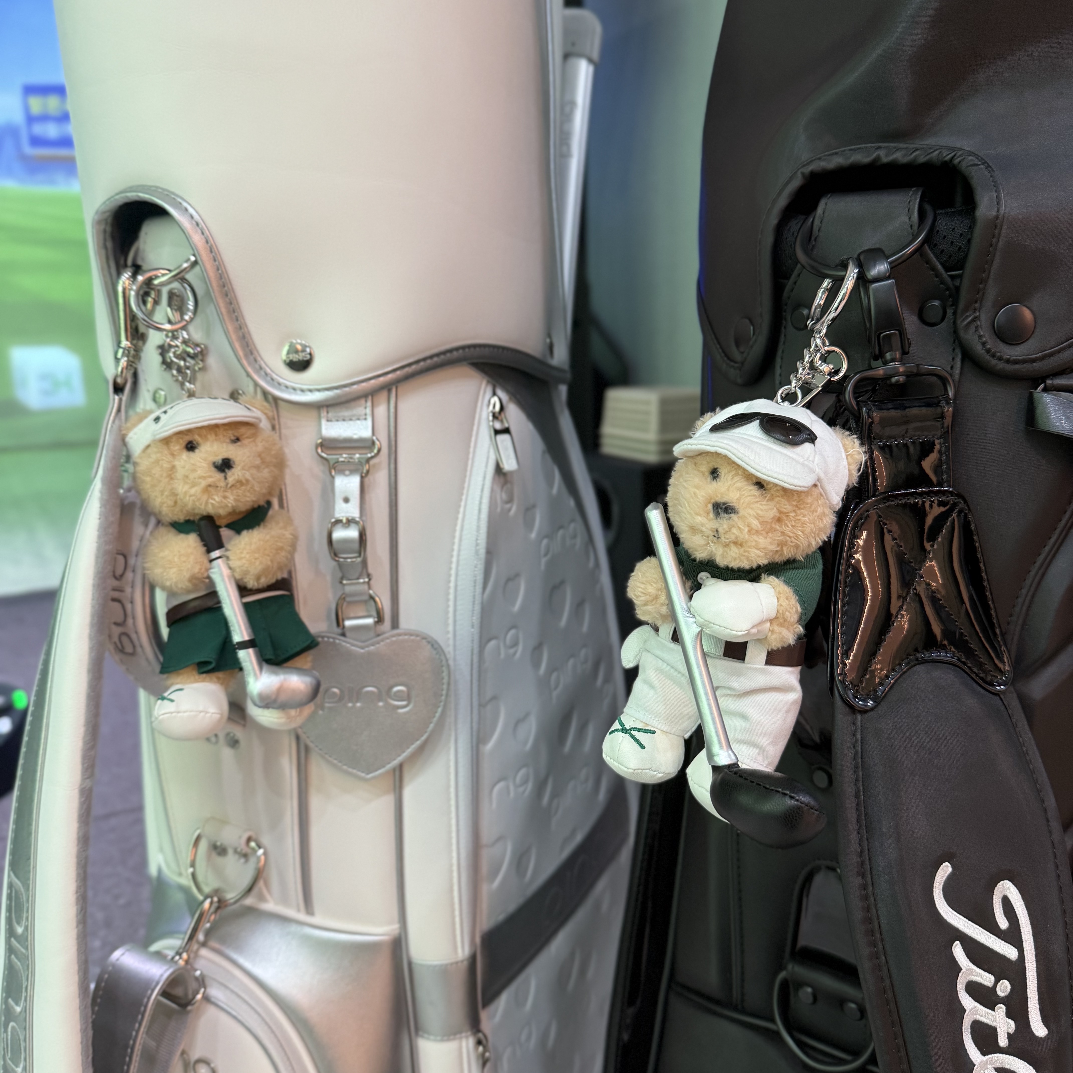 Starbucks Golf Bearista Keychain 착용 스타일