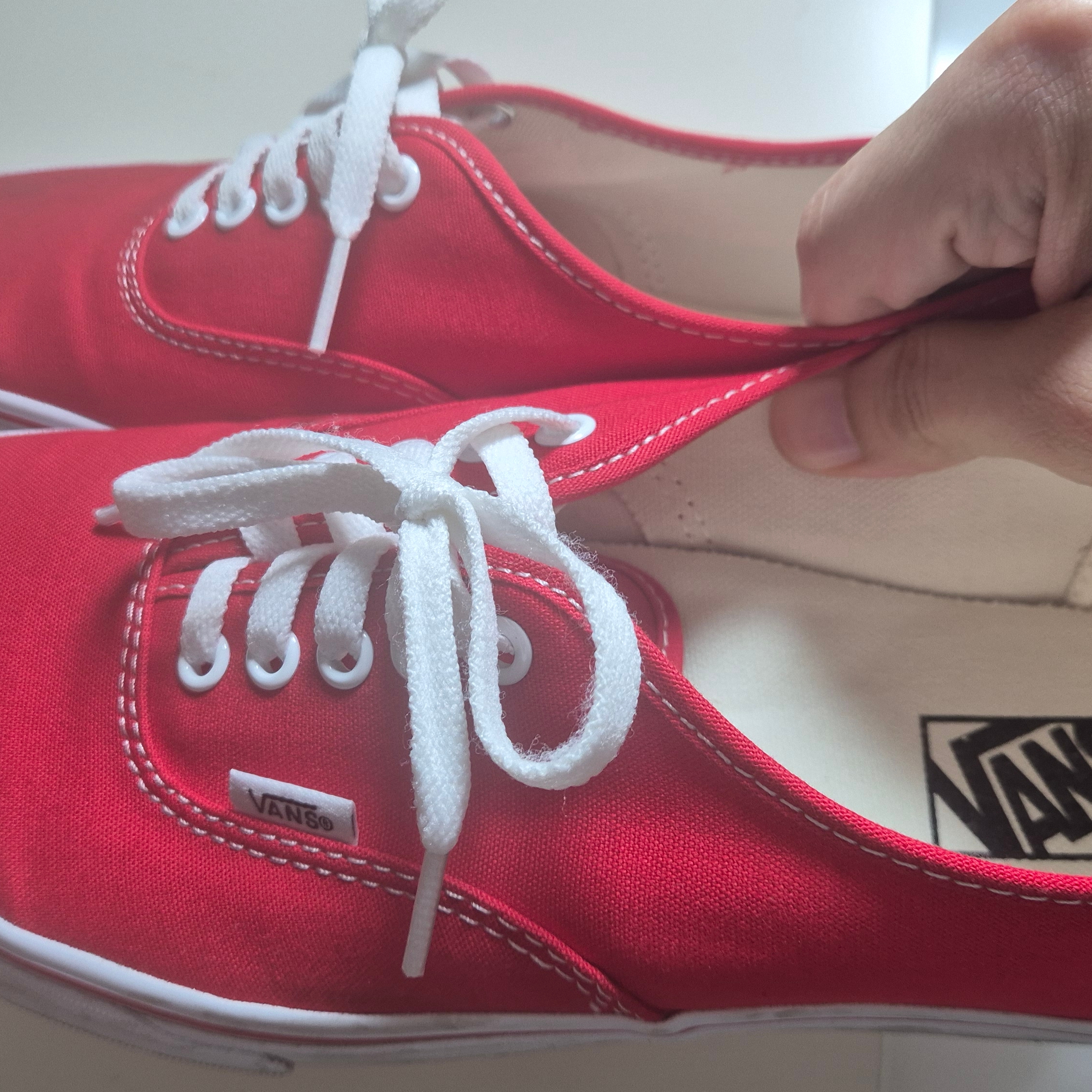 Vans Authentic Red 착용 스타일