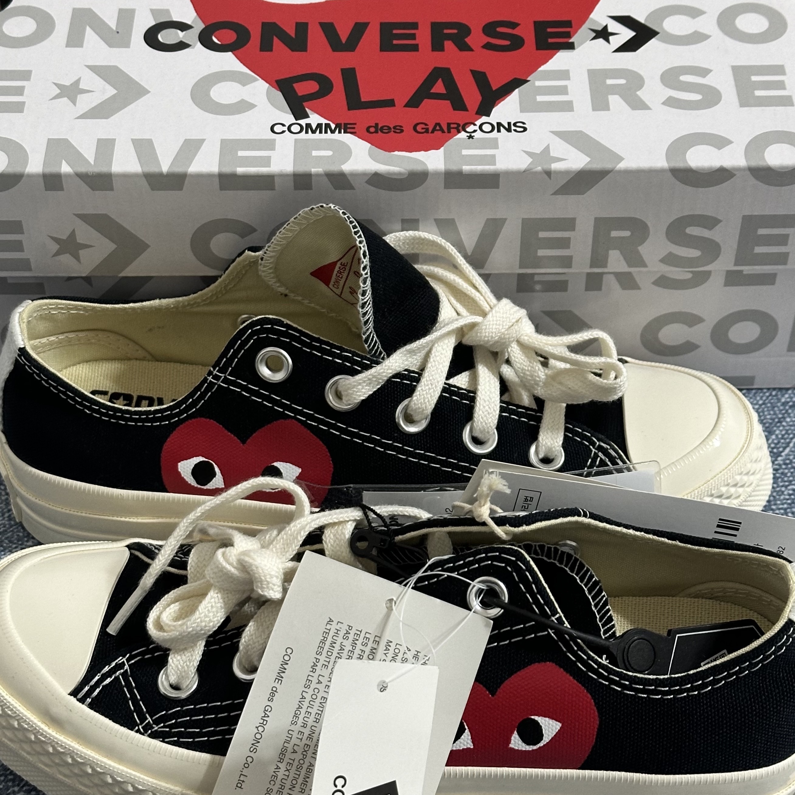Converse x Play Comme des Garcons Chuck 70 Ox Black 착용 스타일