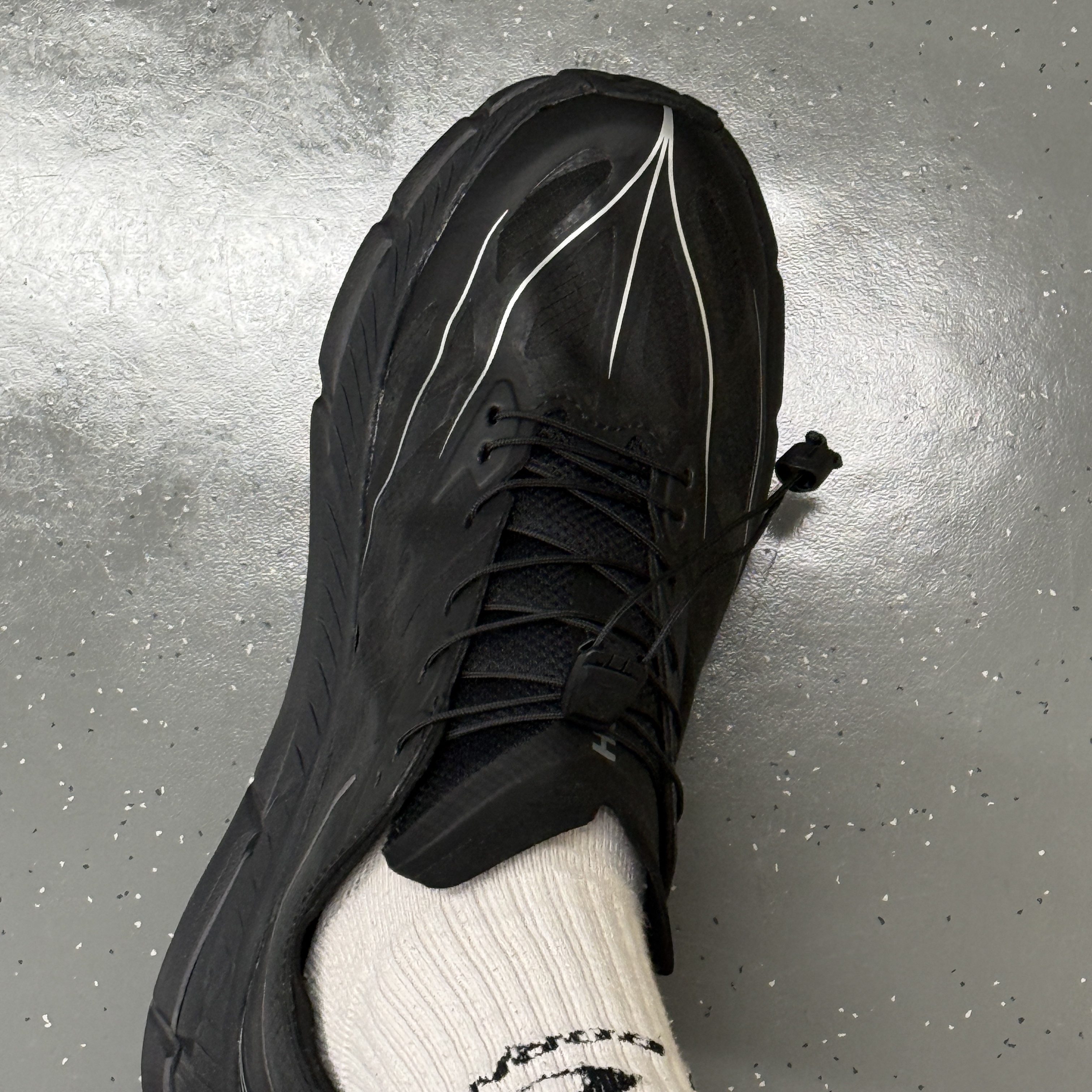 Hoka Mafate Speed 4 Lite Black Outer Orbit 착용 스타일