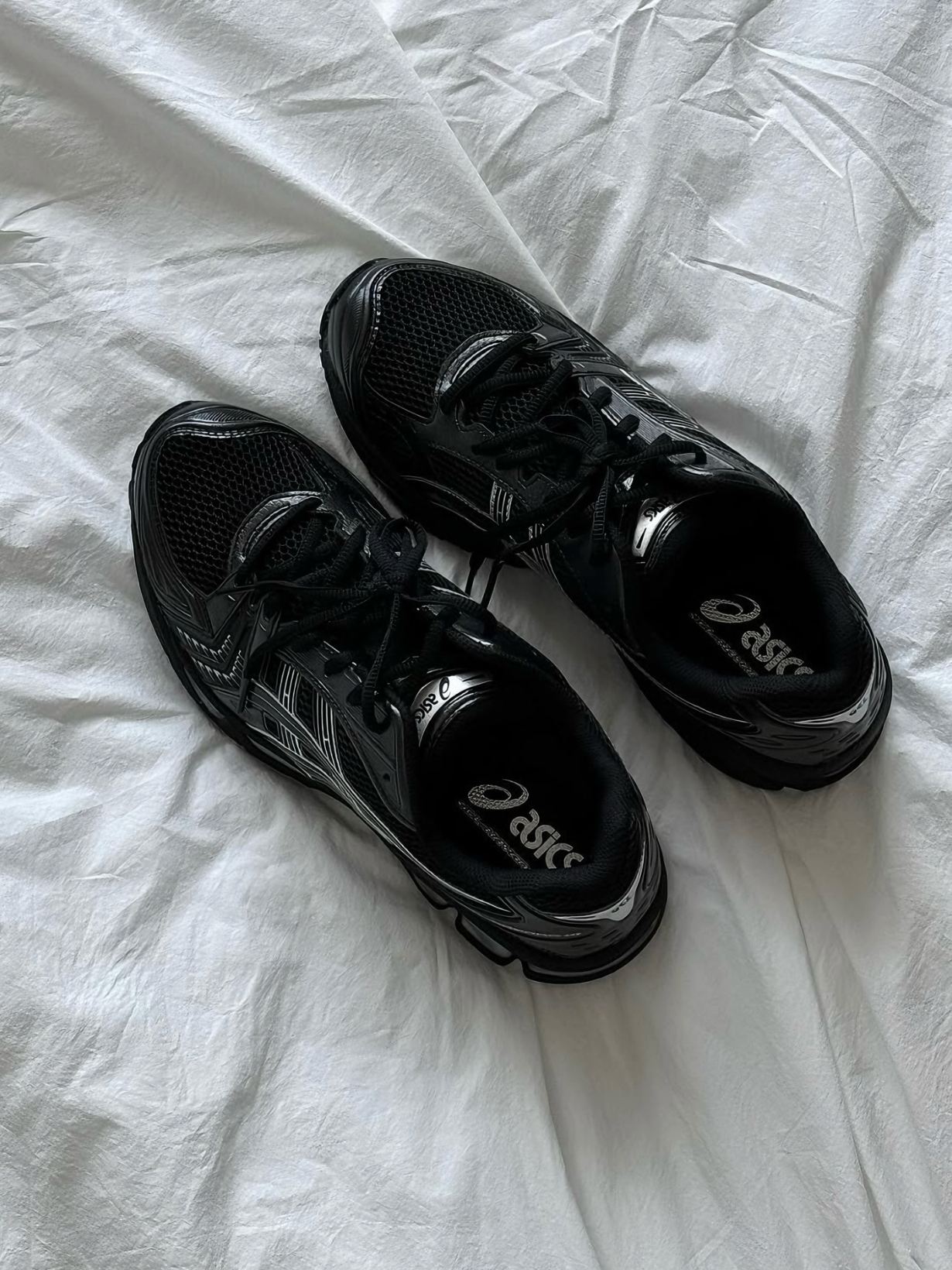 Asics Gel-Kayano 14 Black Pure Silver 착용 스타일 - 2