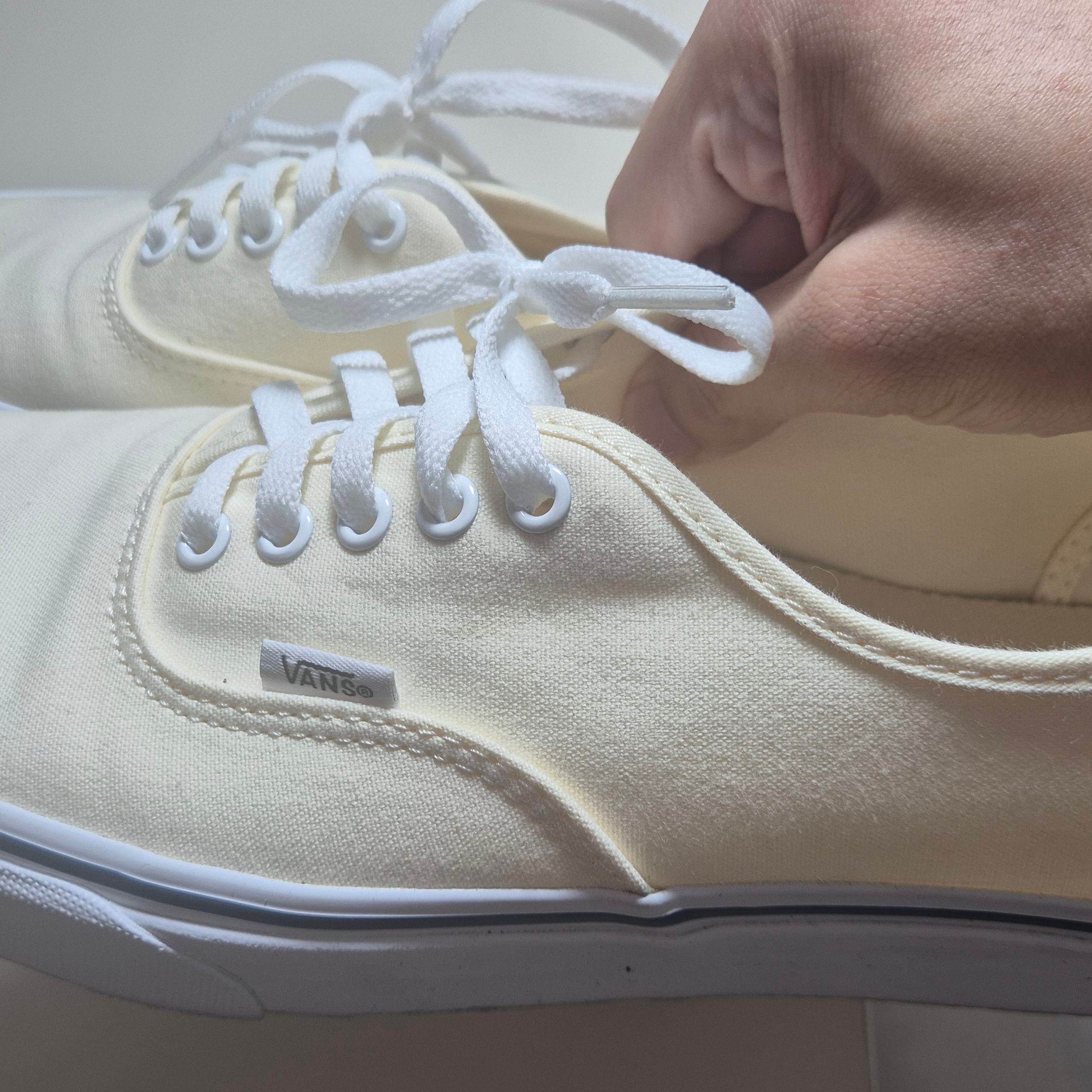 Vans Authentic White 착용 스타일