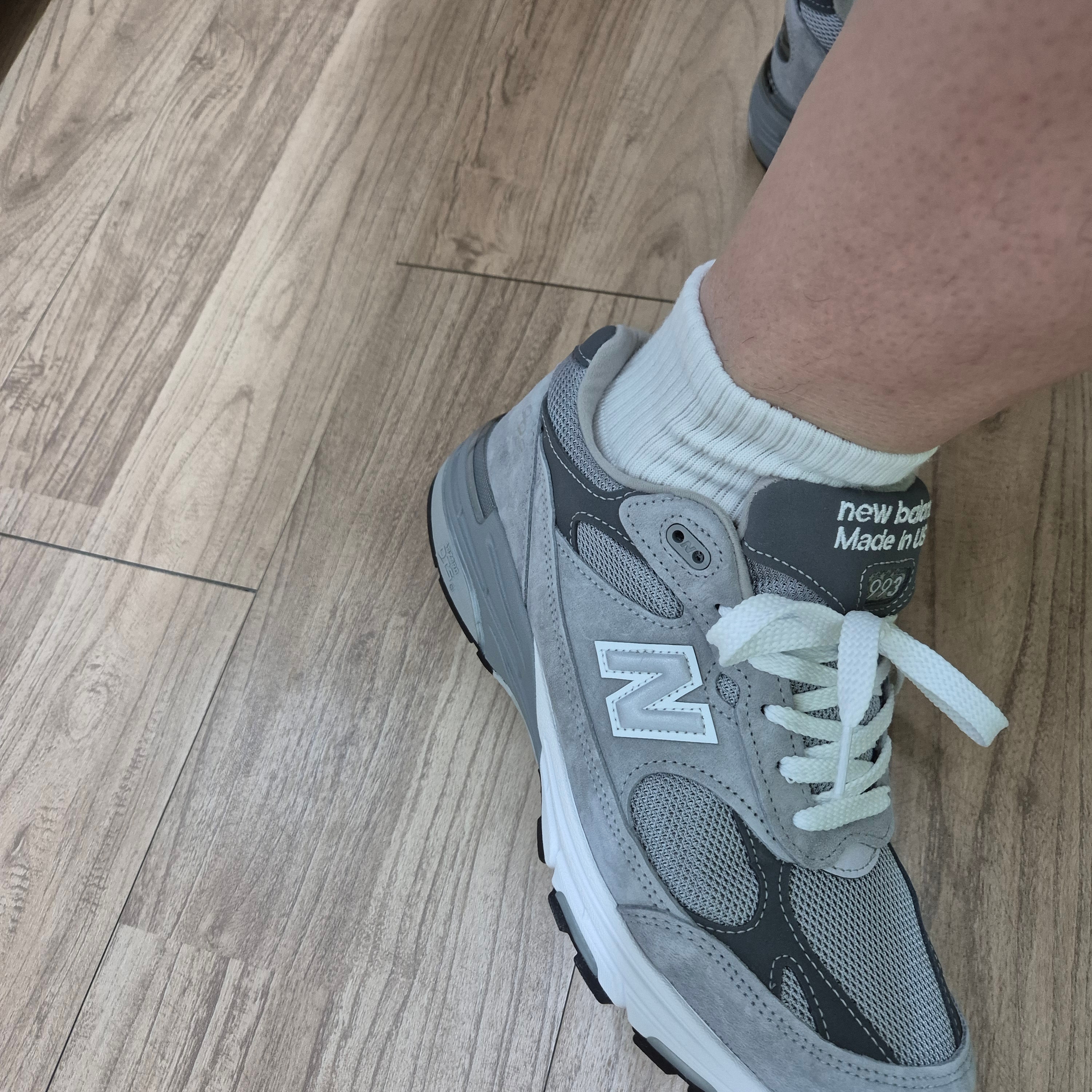 New Balance 993 Made in USA Grey - D Standard 착용 스타일