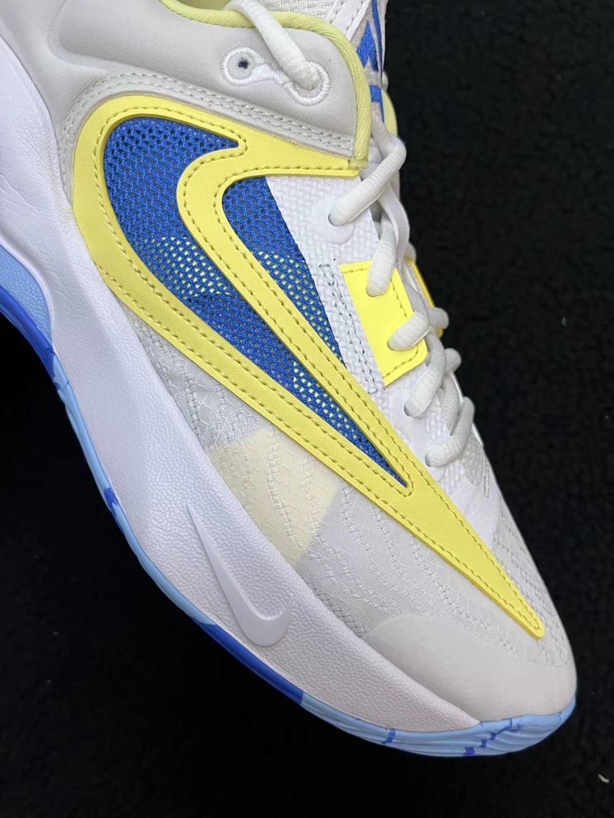 Nike Giannis Immortality 3 EP White Light Photo Blue 착용 스타일