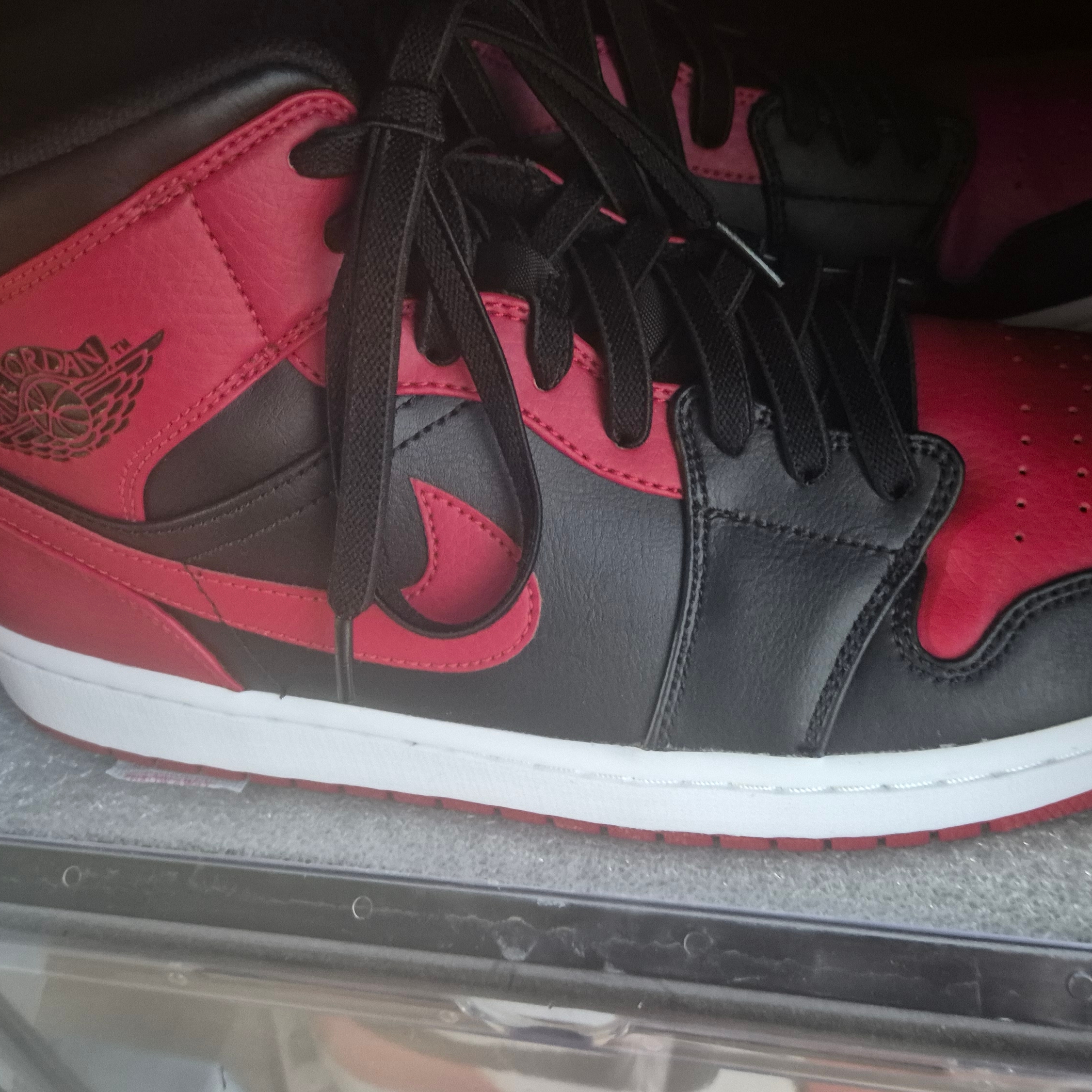 Jordan 1 Mid Bred Banned 2020 착용 스타일 - 1