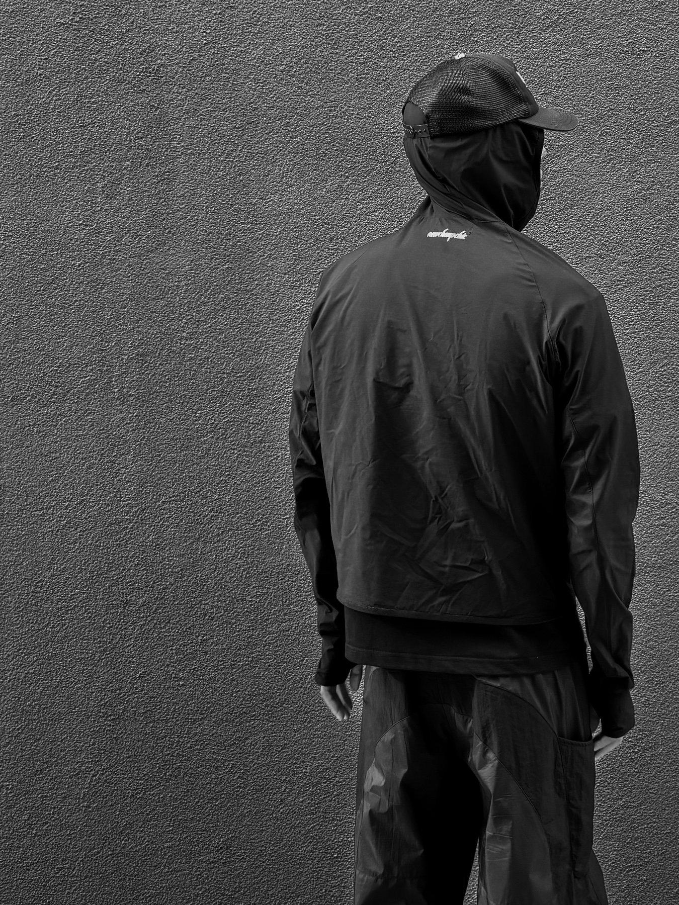 Wapworks Denier Curved Track Pants, Adidas Yeezy Knit RNR Fade Onyx 착용 스타일 - 3