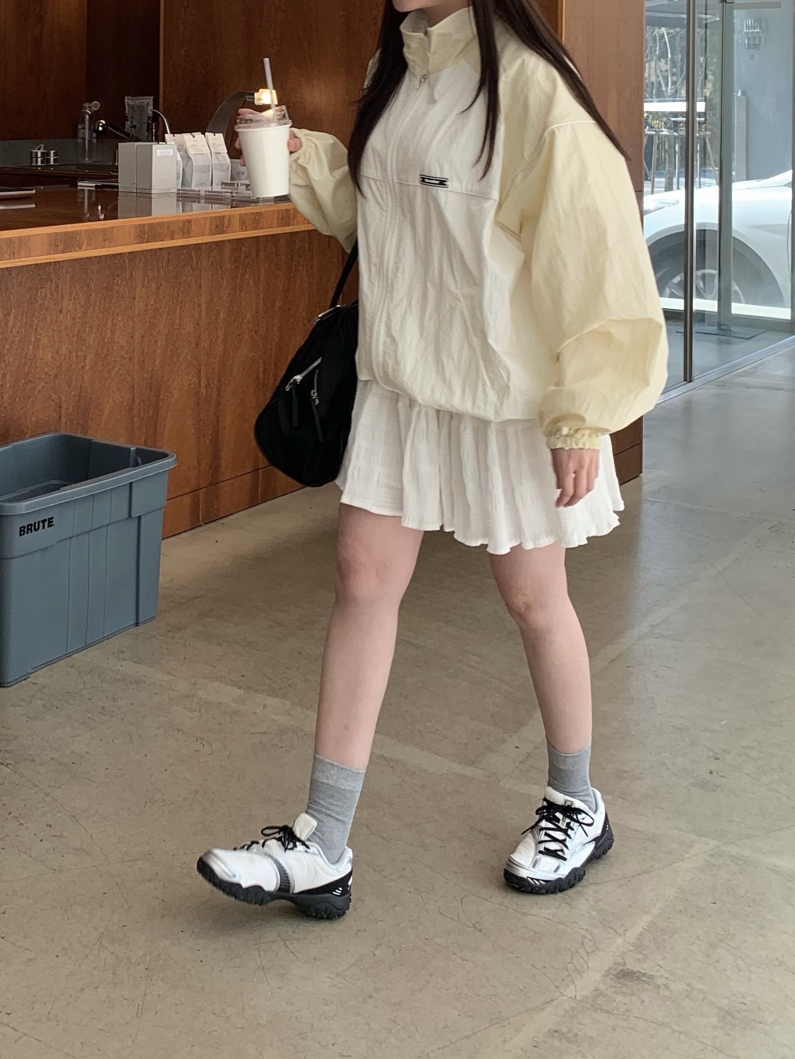 Fila Echappe v2 White Black 착용 스타일 - 3