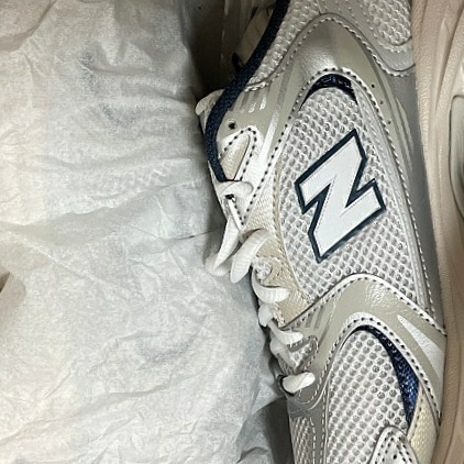 New Balance 530 Steel Grey 착용 스타일