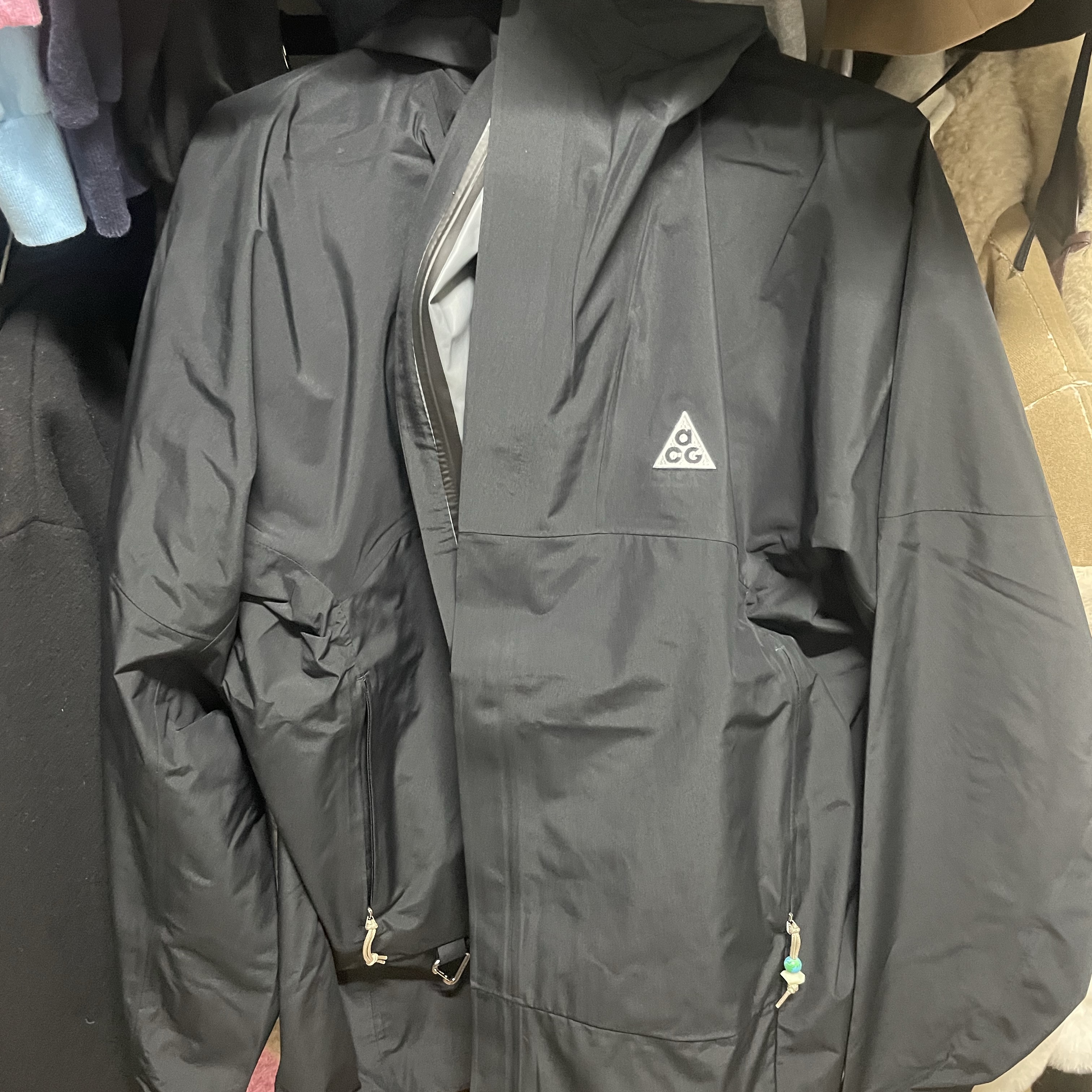 Nike ACG Storm-Fit ADV Cascade Rains Full Zip Jacket Black - Asia 착용 스타일