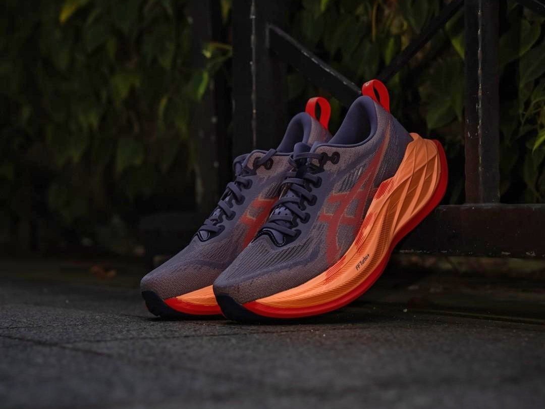 Asics Superblast 2 Greyish Purple Coral Reef 착용 스타일