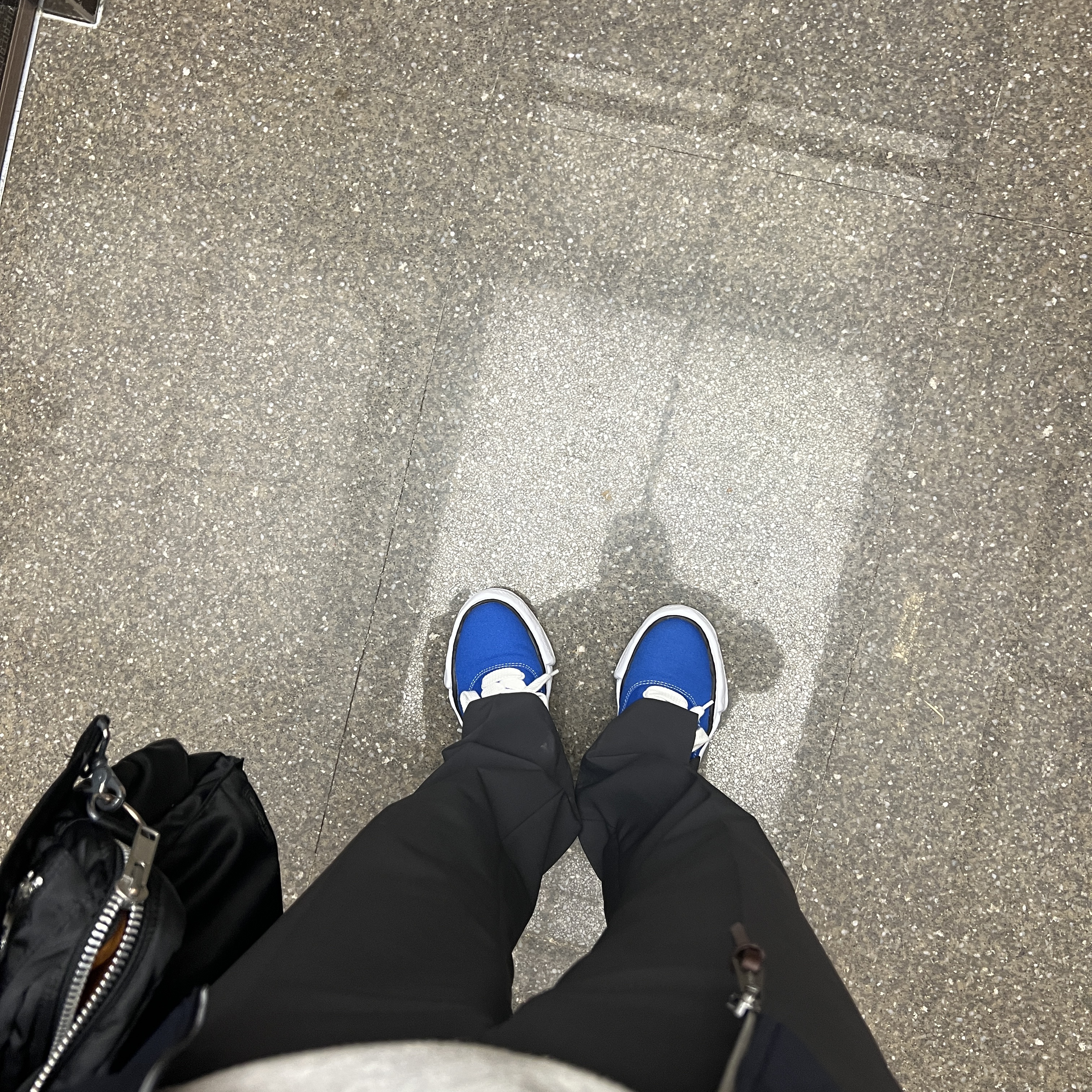Maison Mihara Yasuhiro Baker OG Sole Canvas Low Cut Sneakers CL Blue 착용 스타일