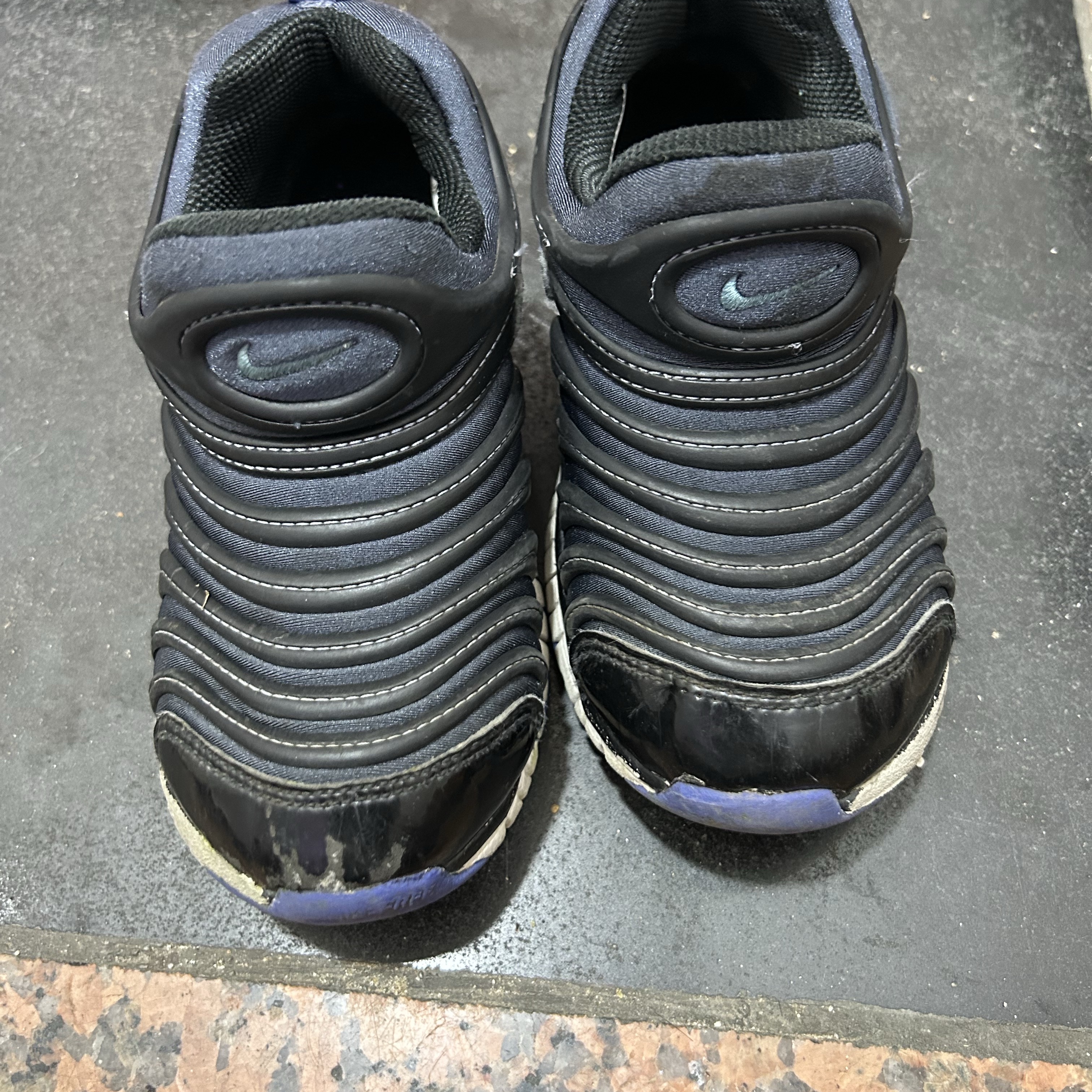 (PS) Nike Dynamo Free Thunder Blue Black 착용 스타일