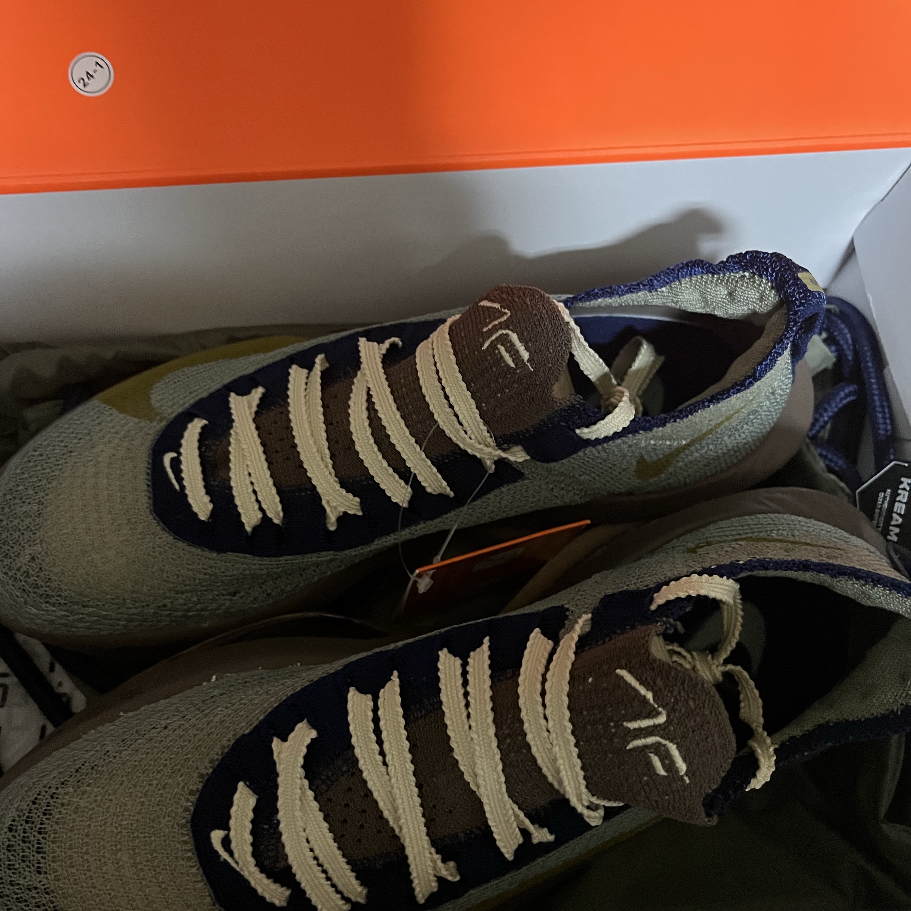 Nike Air Zoom Alphafly Next% 3 PRM Light Army Ironstone 착용 스타일 - 3
