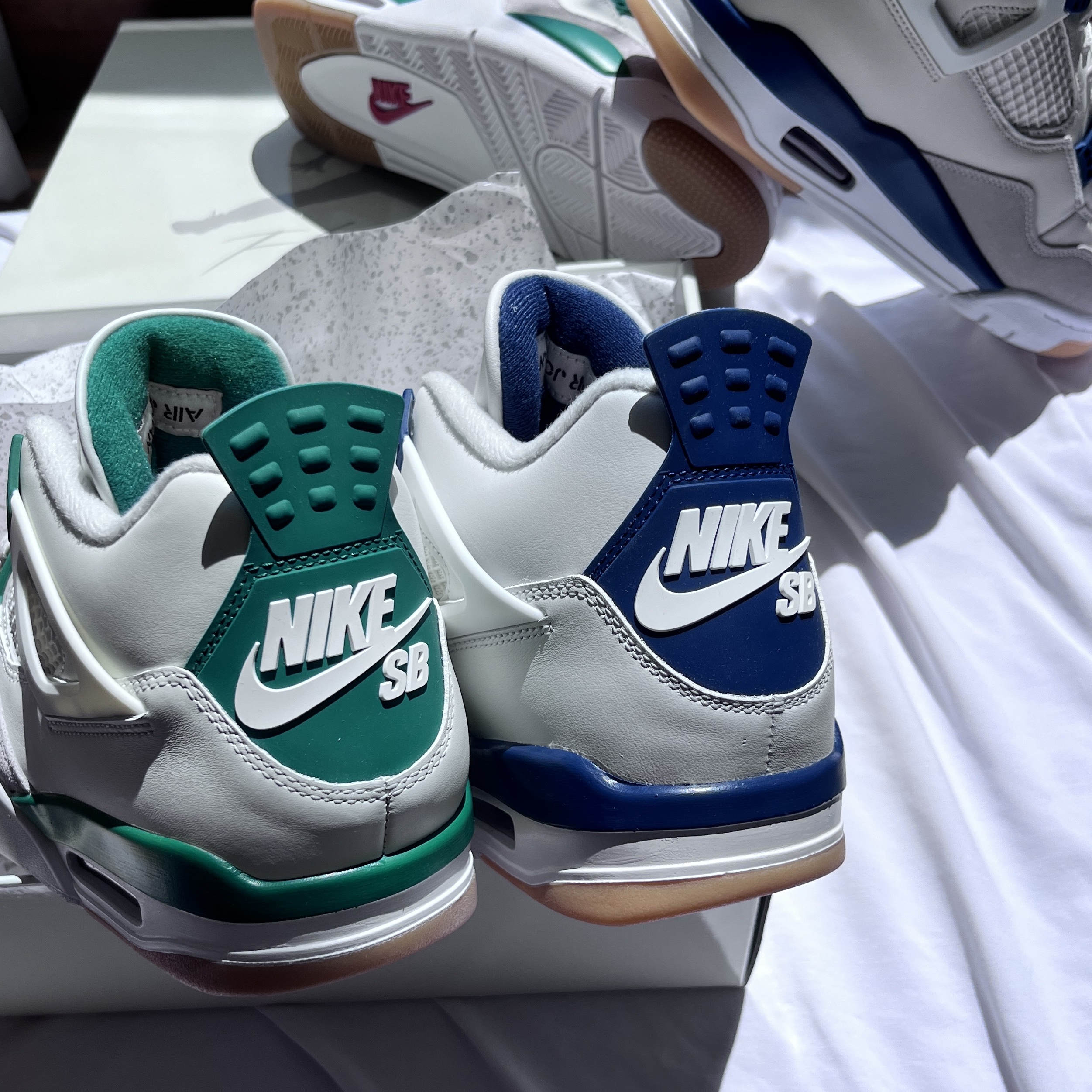 Jordan 4 x Nike SB Retro SP Navy, Jordan 4 x Nike SB Retro SP Pine Green 착용 스타일 - 2