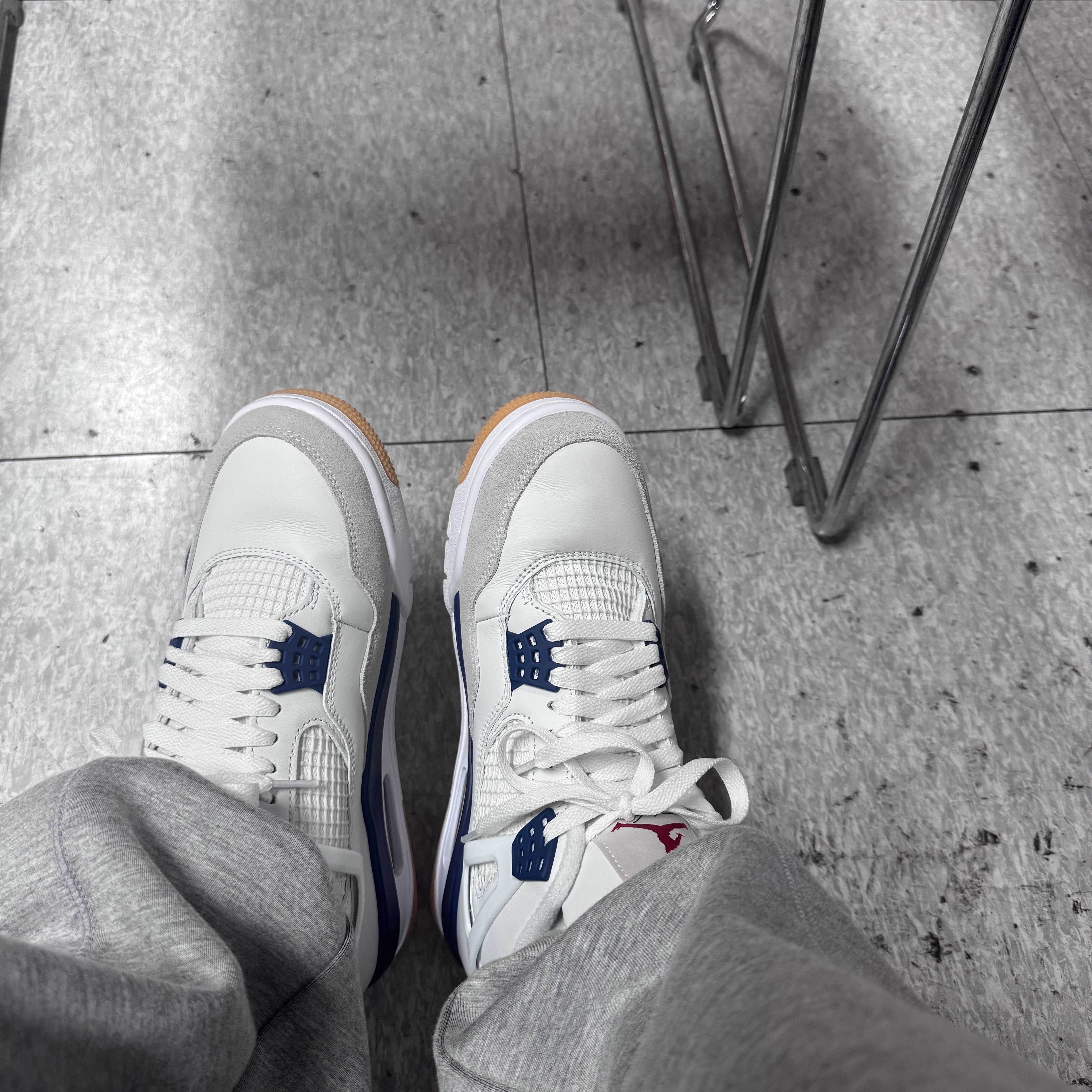 Jordan 4 x Nike SB Retro SP Navy 착용 스타일