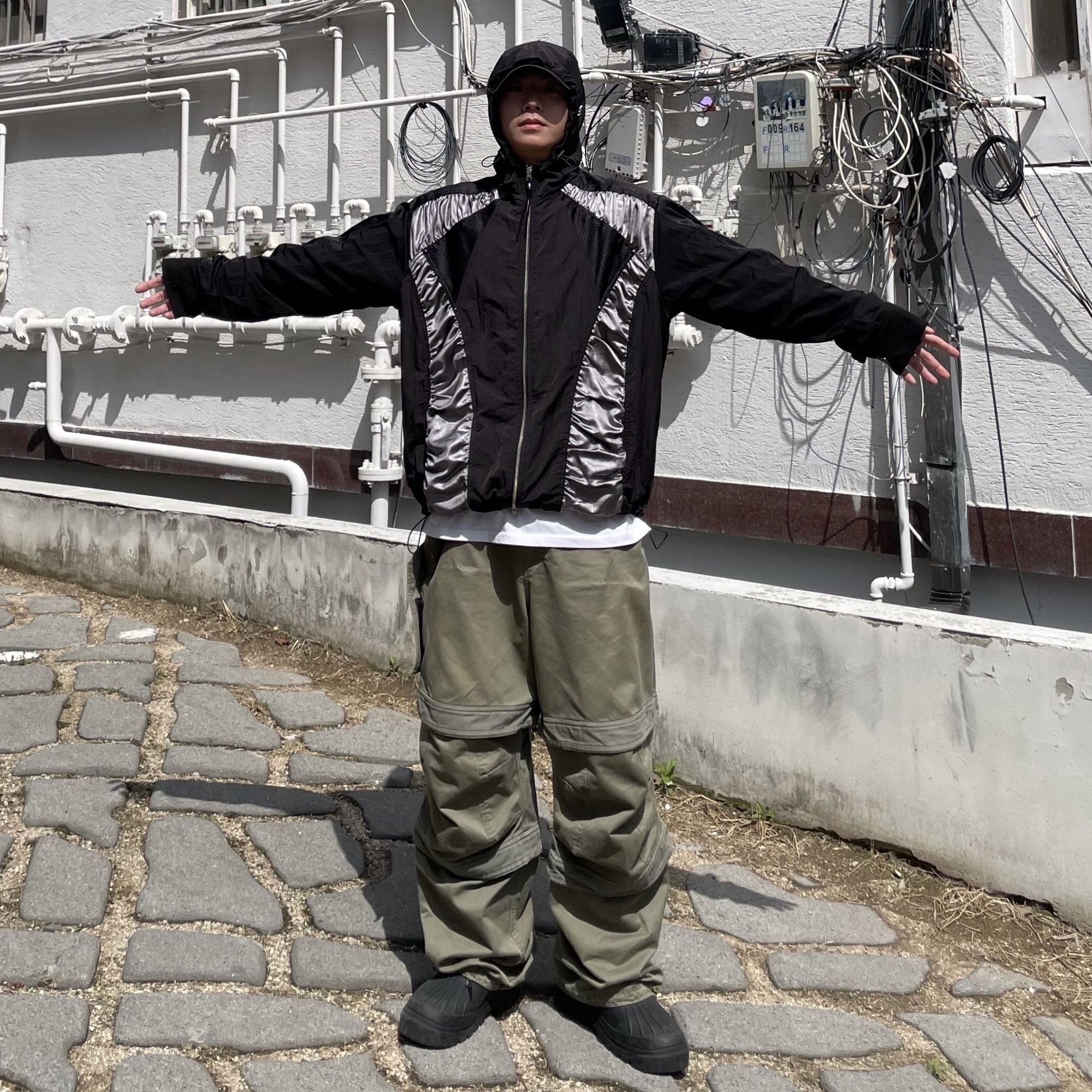 Farfromwhat Far Layered Work Pants Olive 착용 스타일 - 1
