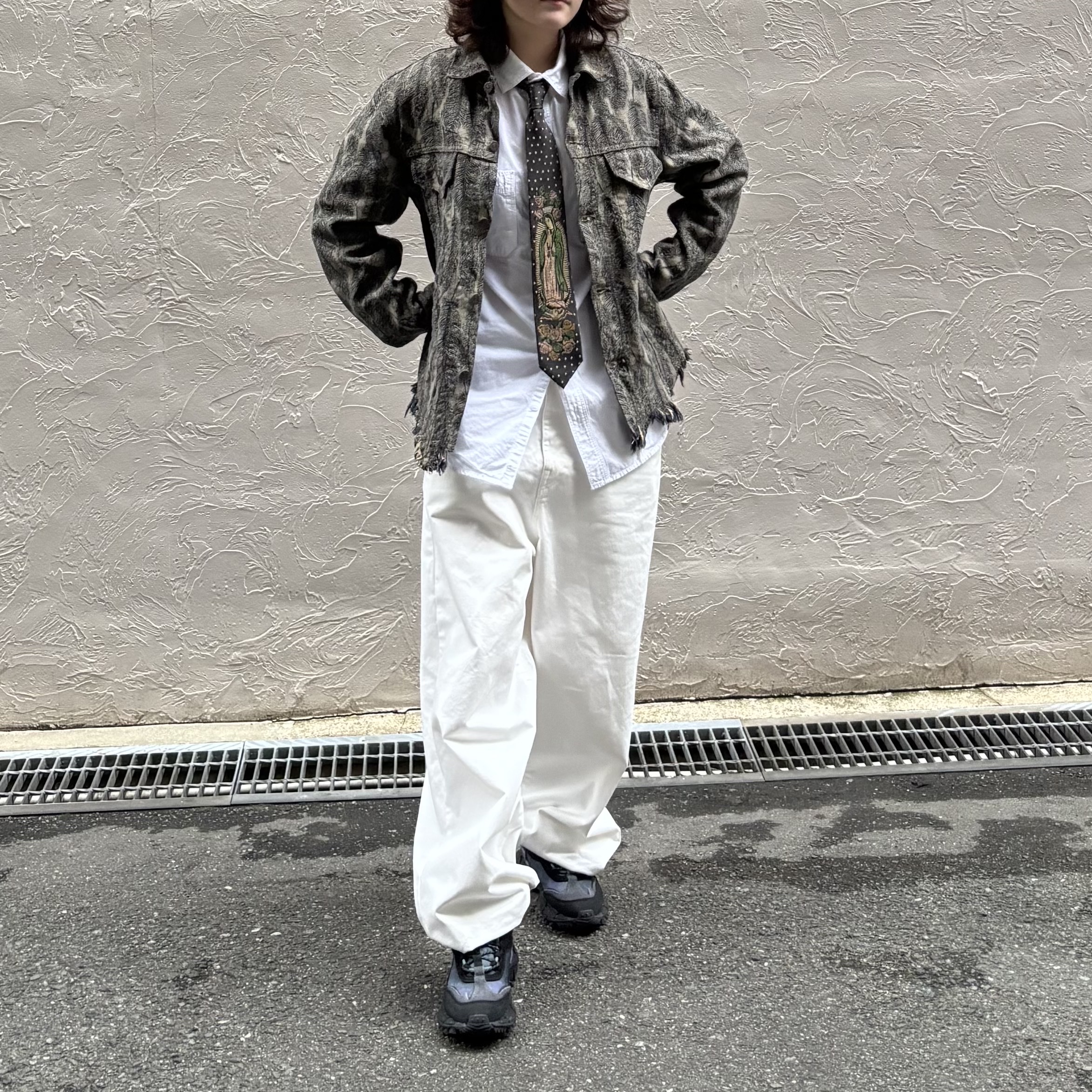 Kapital Silk Twill Maria Tie Black, Kapital 12 oz. Magpie Denim 3rd Jacket Black Beige 착용 스타일 - 4