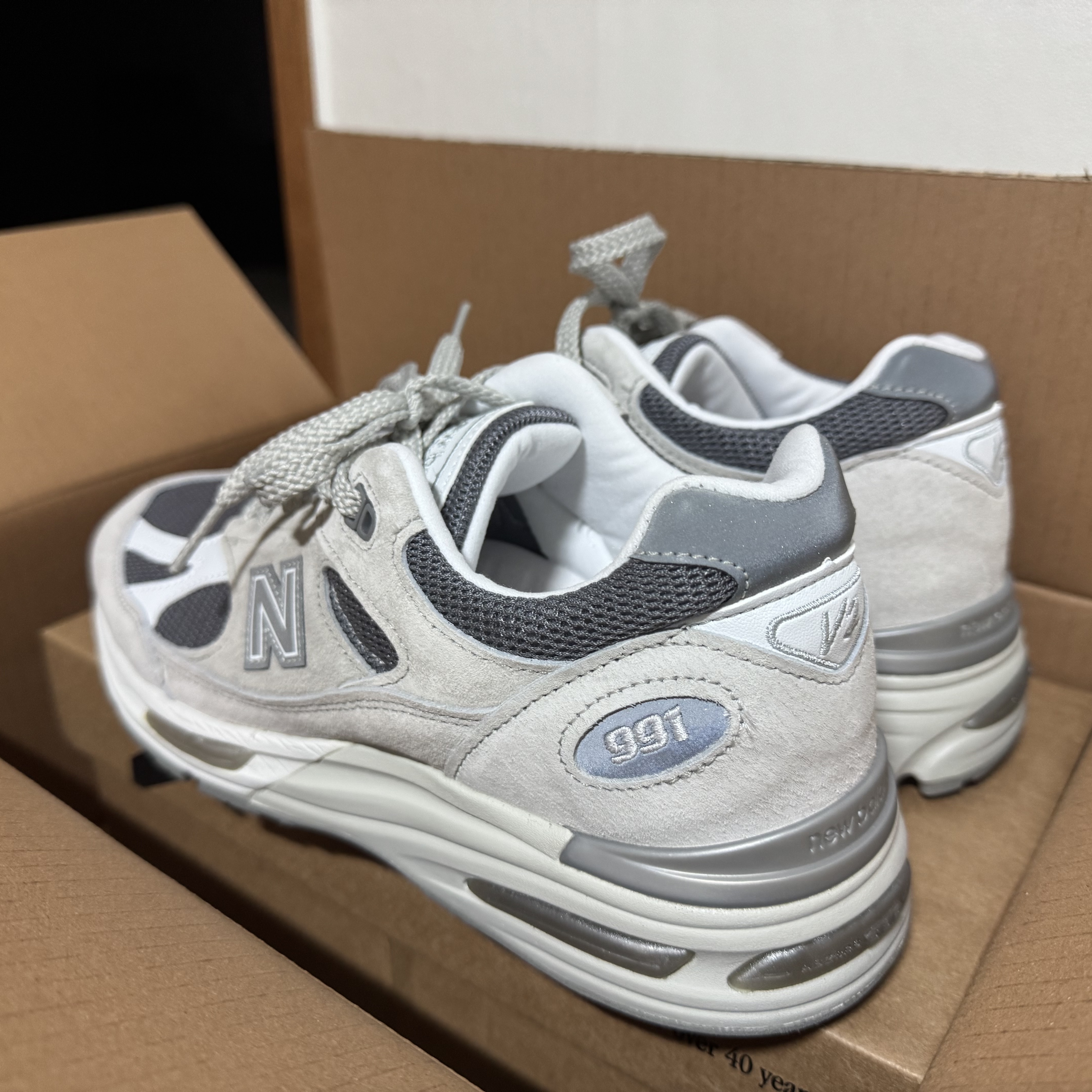 New Balance 991v2 Made in UK Nimbus Cloud Cool Grey - D Standard 착용 스타일 - 1