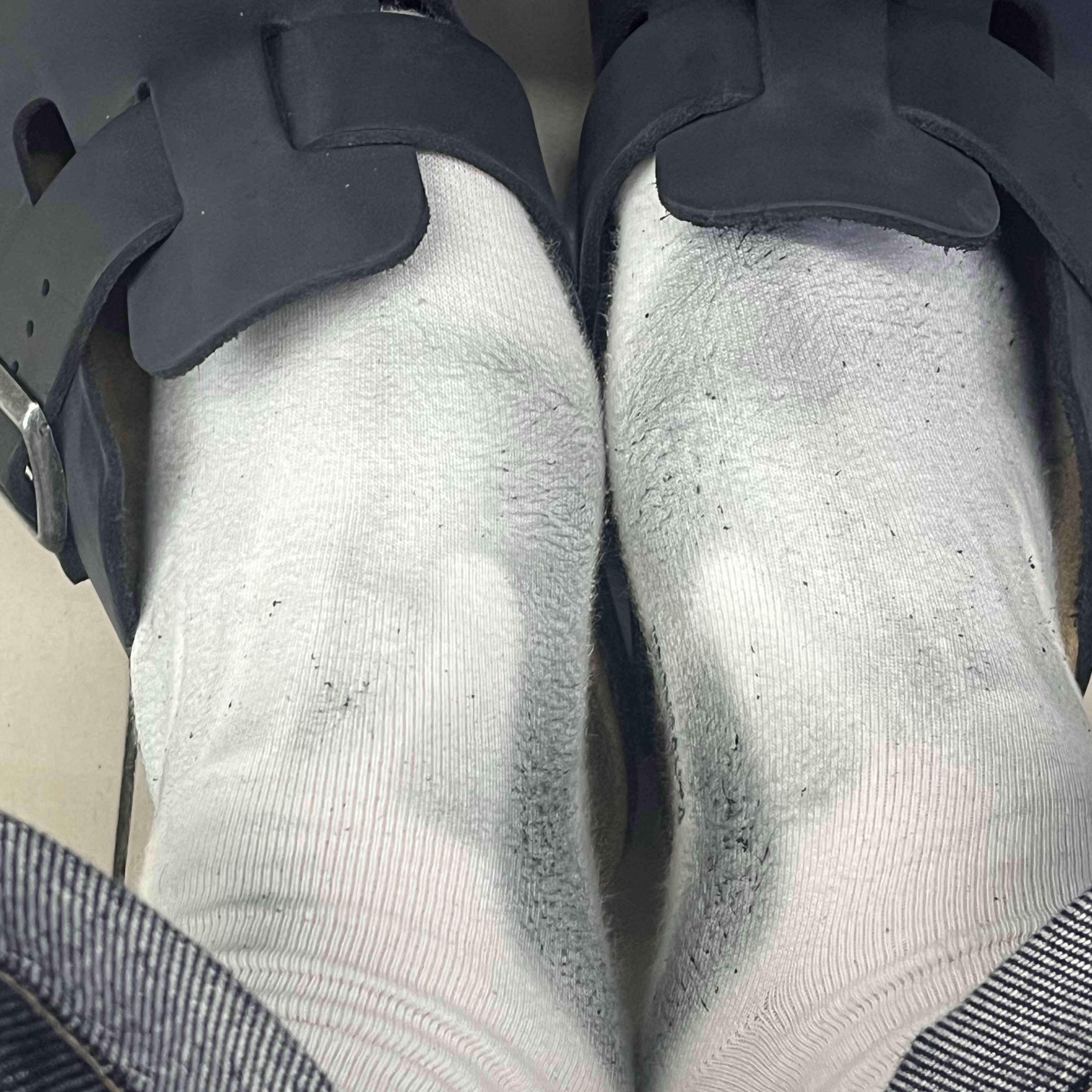Birkenstock Boston Oiled Leather Black - Narrow 착용 스타일