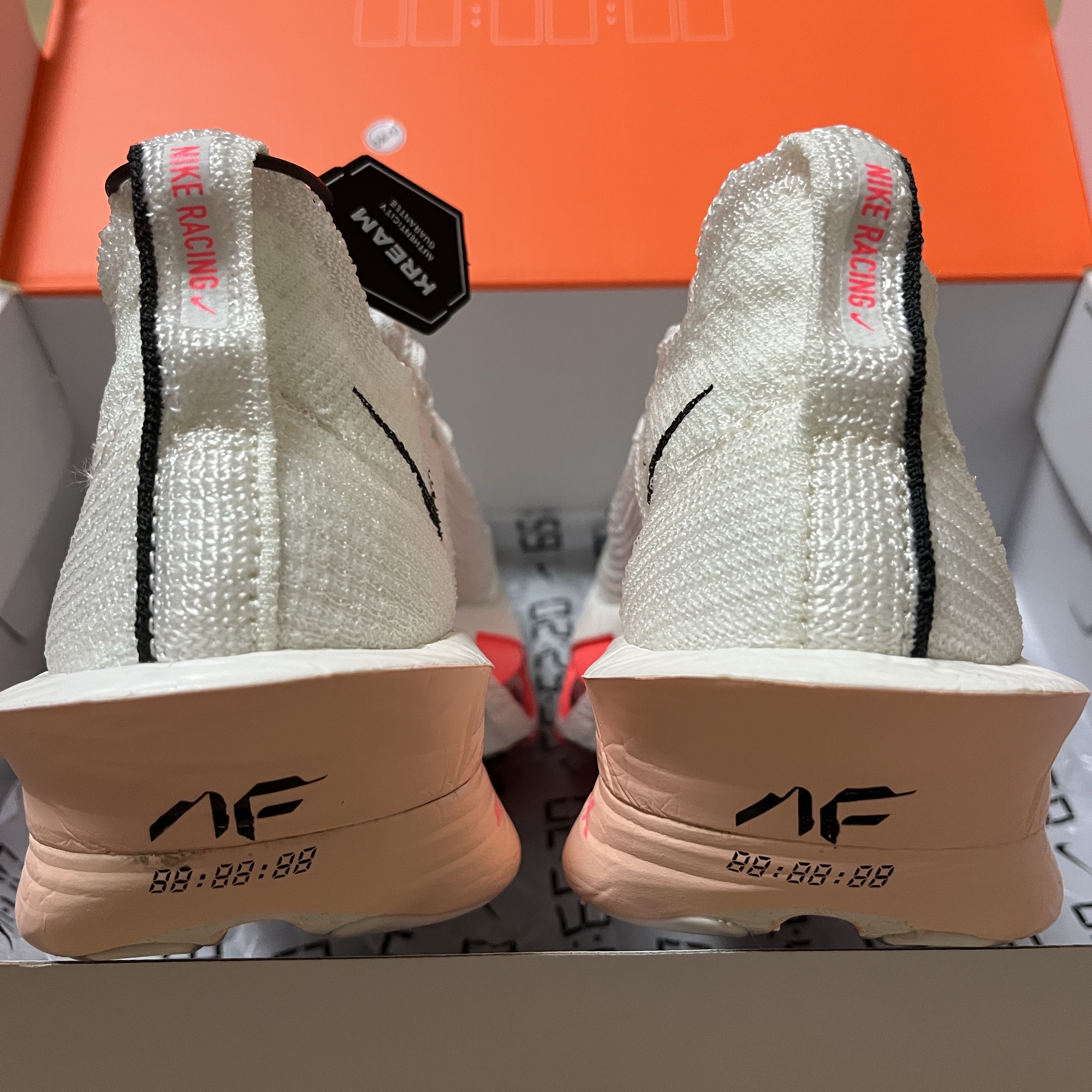 (W) Nike Air Zoom Alphafly Next% 3 Sail Crimson Tint 착용 스타일 - 7