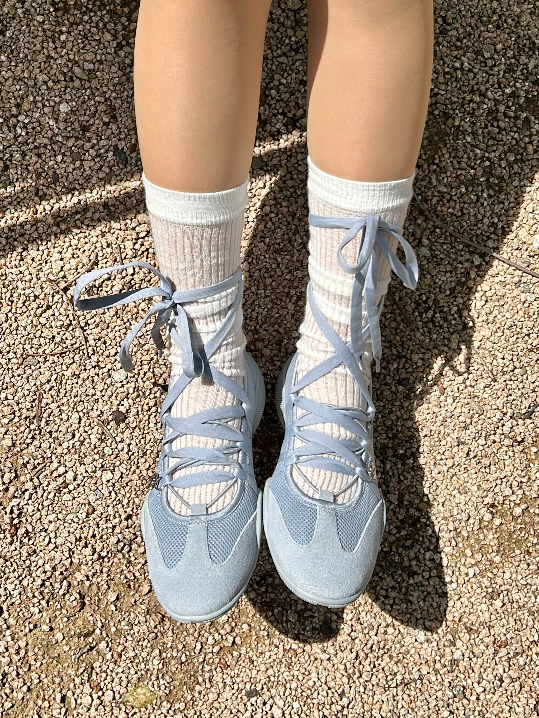 Suecomma Bonnie Fev Mary Jane Sneakers Blue 착용 스타일 - 1