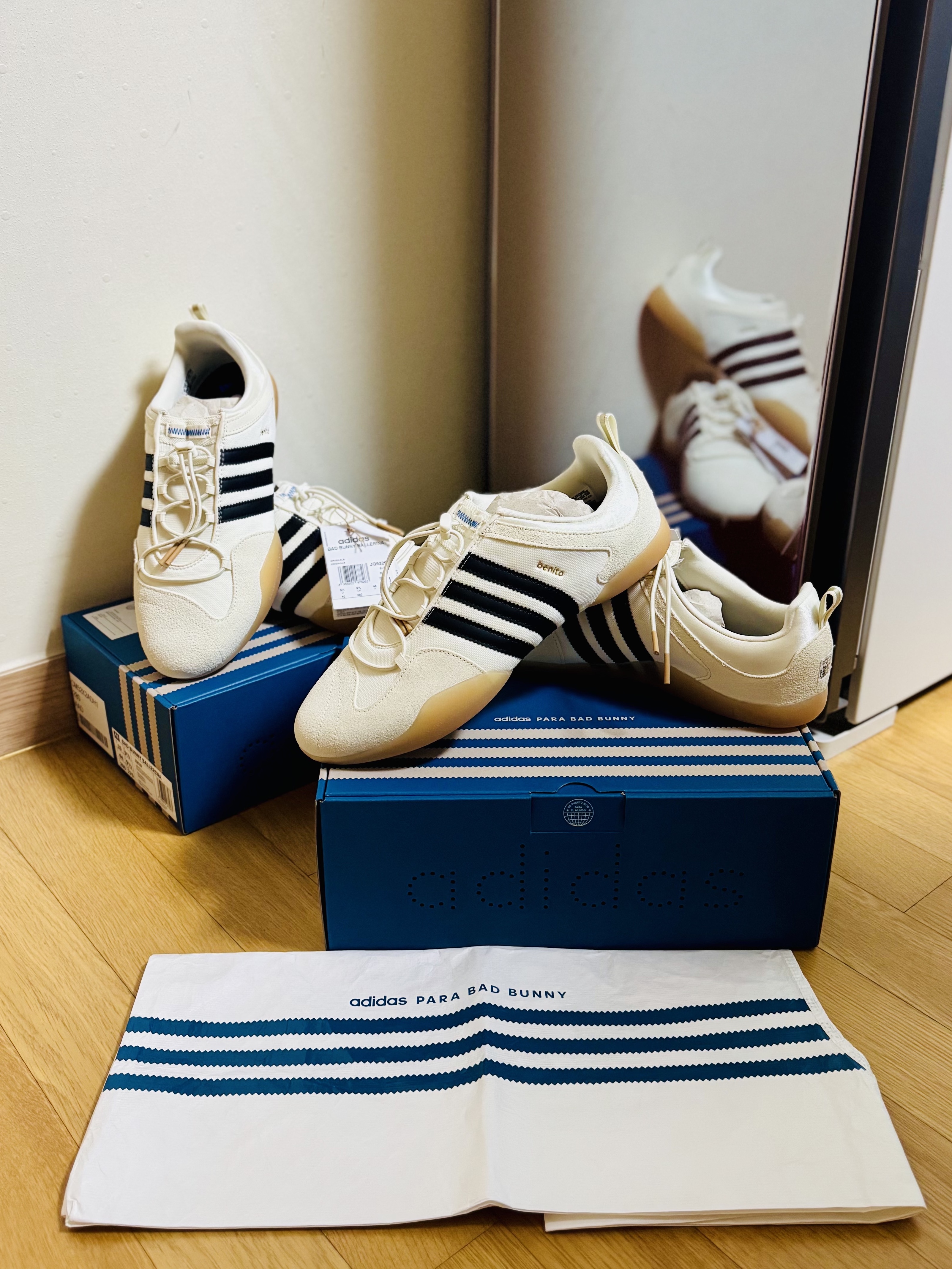 Adidas x Bad Bunny Ballerina Off White Core Black 착용 스타일
