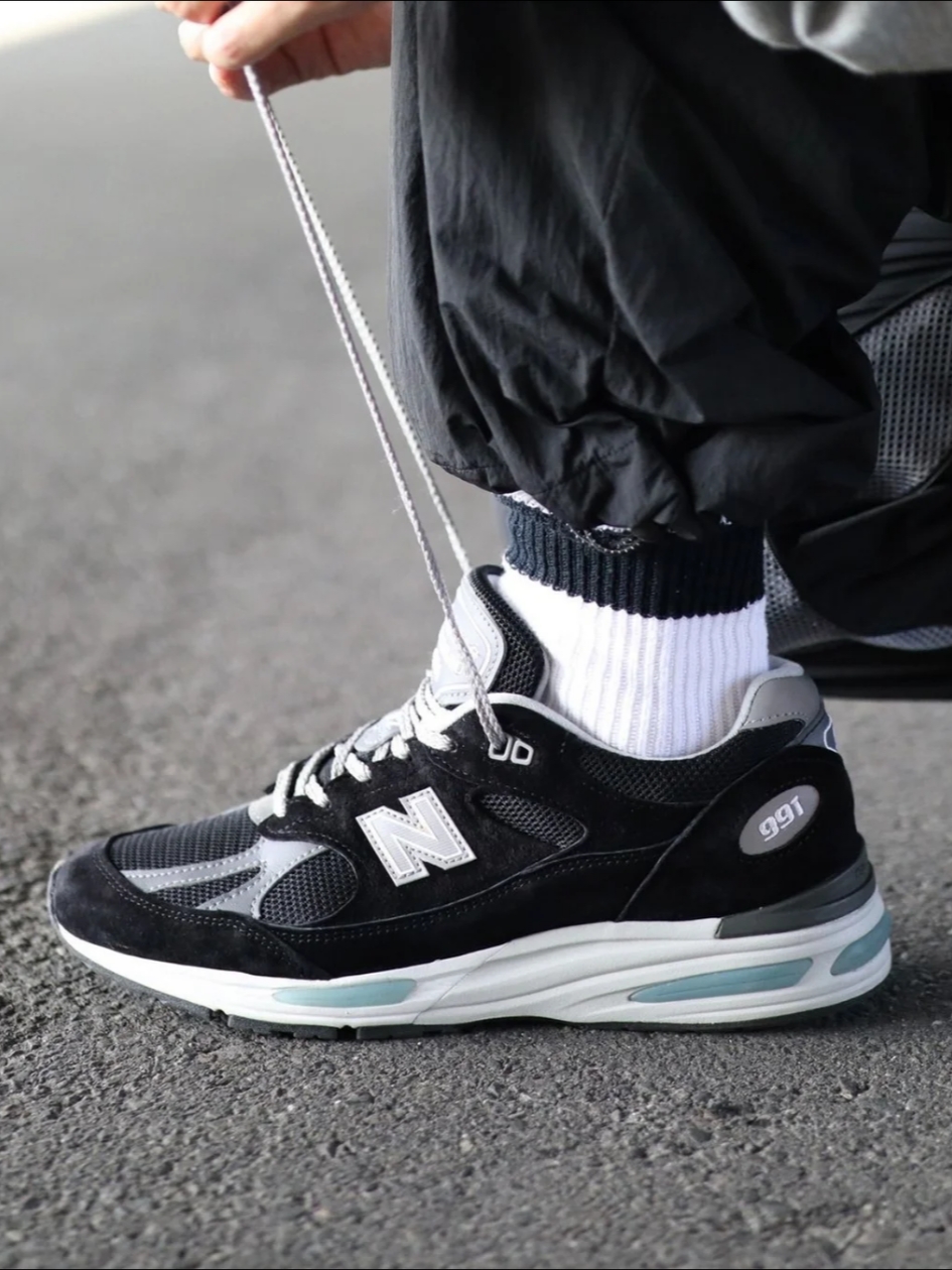New Balance 991v2 Made in UK Black 착용 스타일