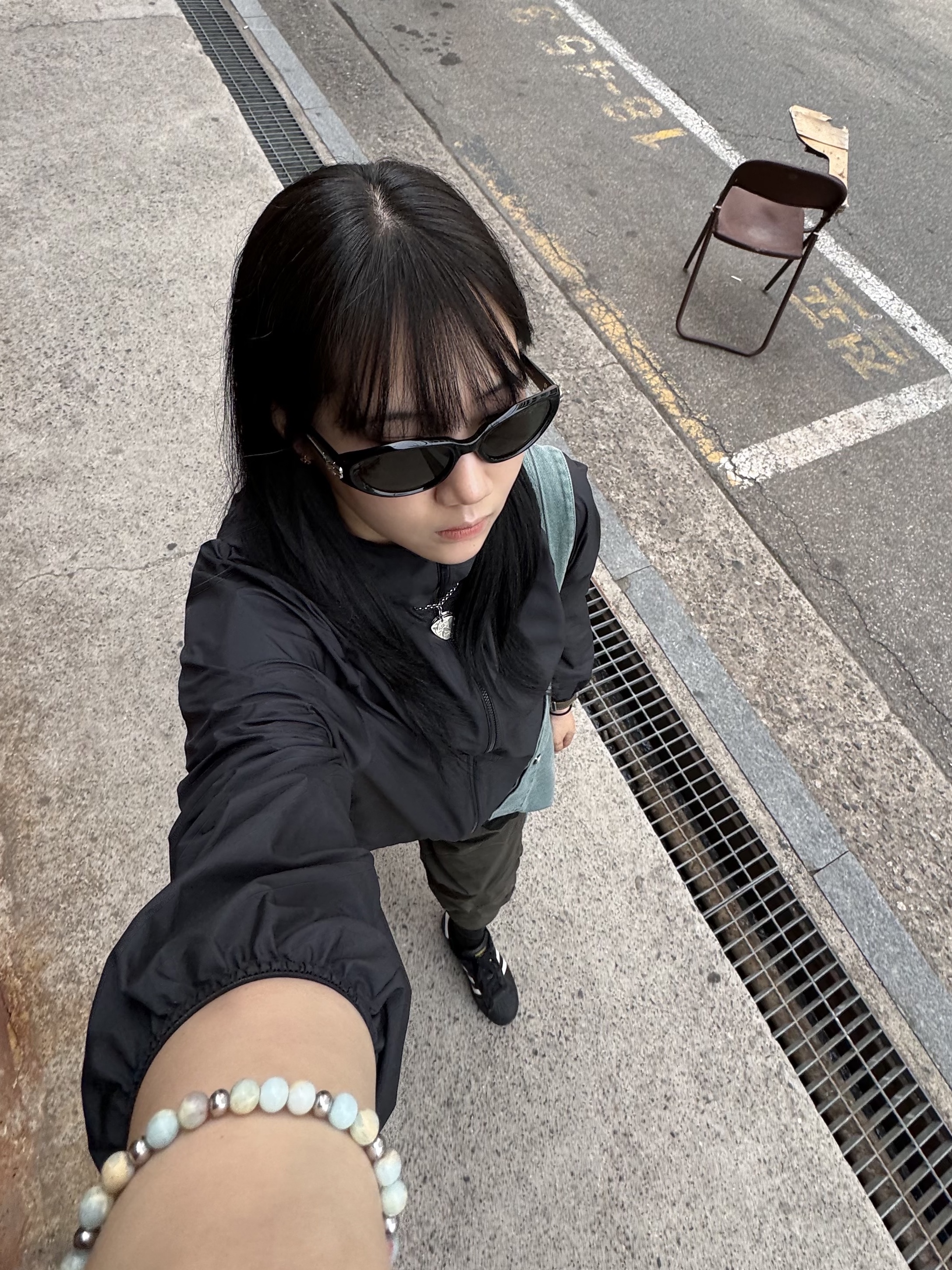 (W) Hysteric Glamour On Skull Pick Necklace Silver, Gentle Monster Sosomo 01 Black Black 착용 스타일