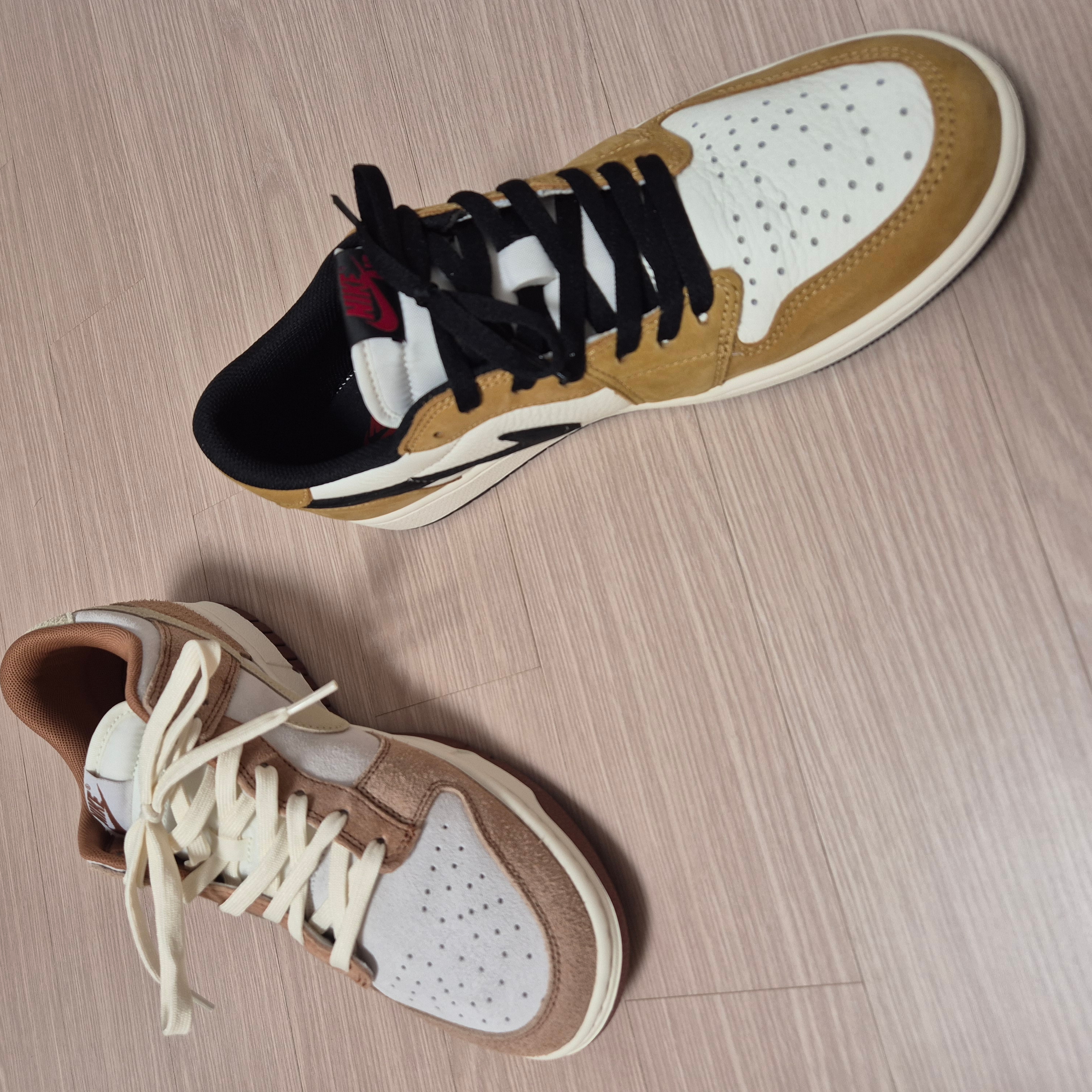 Jordan 1 Low OG Sail and Golden Harvest, Nike Dunk Low Pro Premium Medium Curry 착용 스타일 - 4