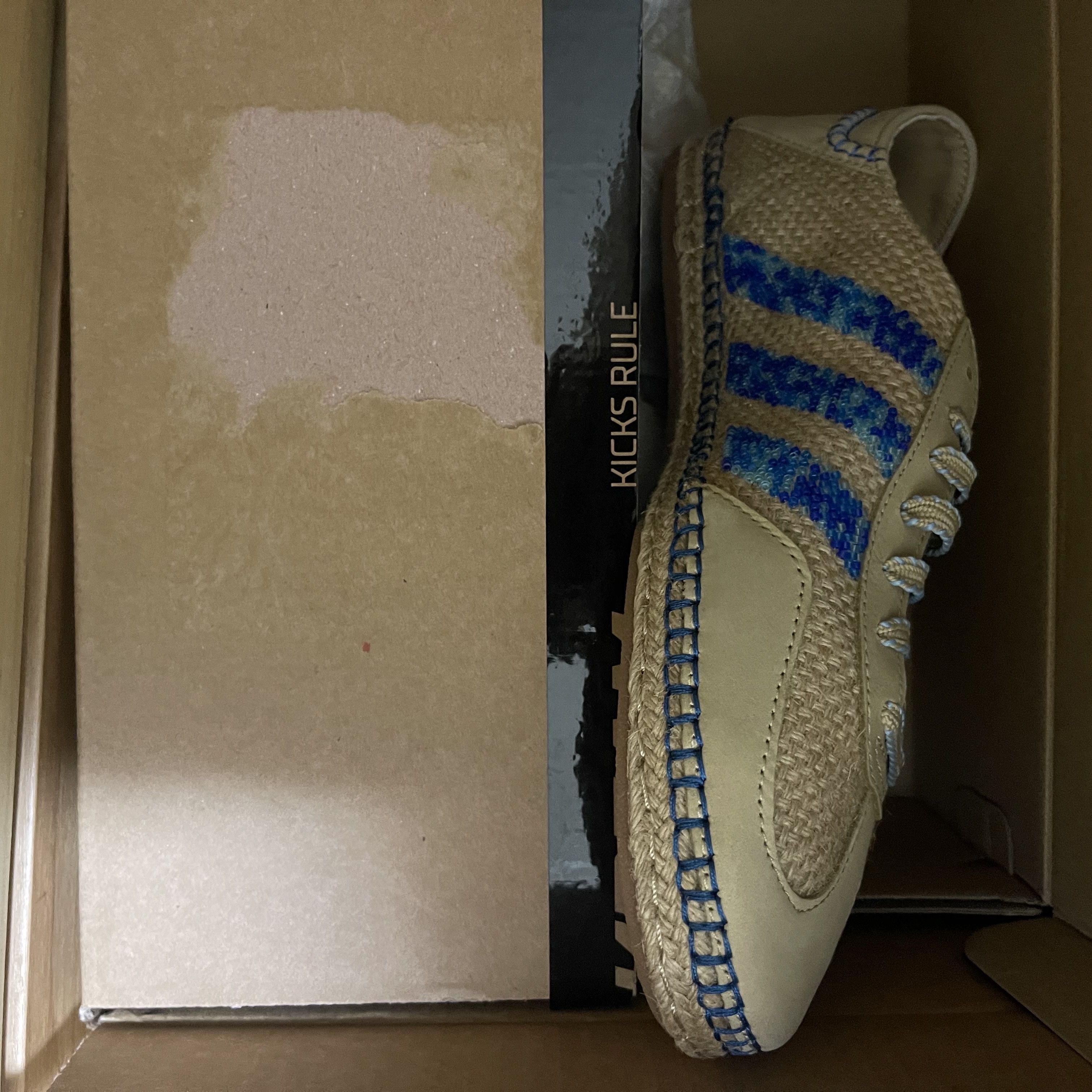 Adidas x Clot Gazelle Linen Khaki Light Blue 착용 스타일 - 1