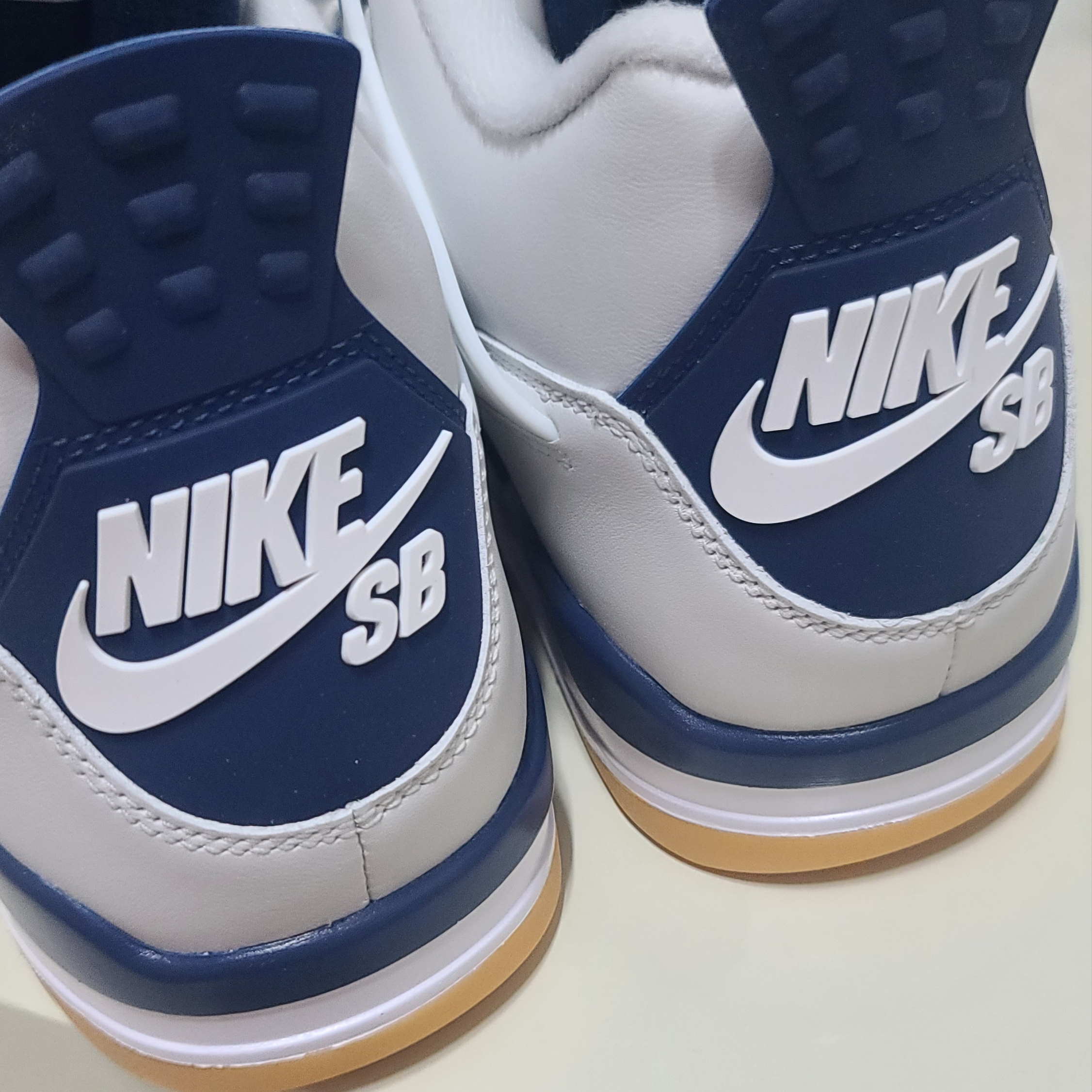 Jordan 4 x Nike SB Retro SP Navy 착용 스타일 - 2