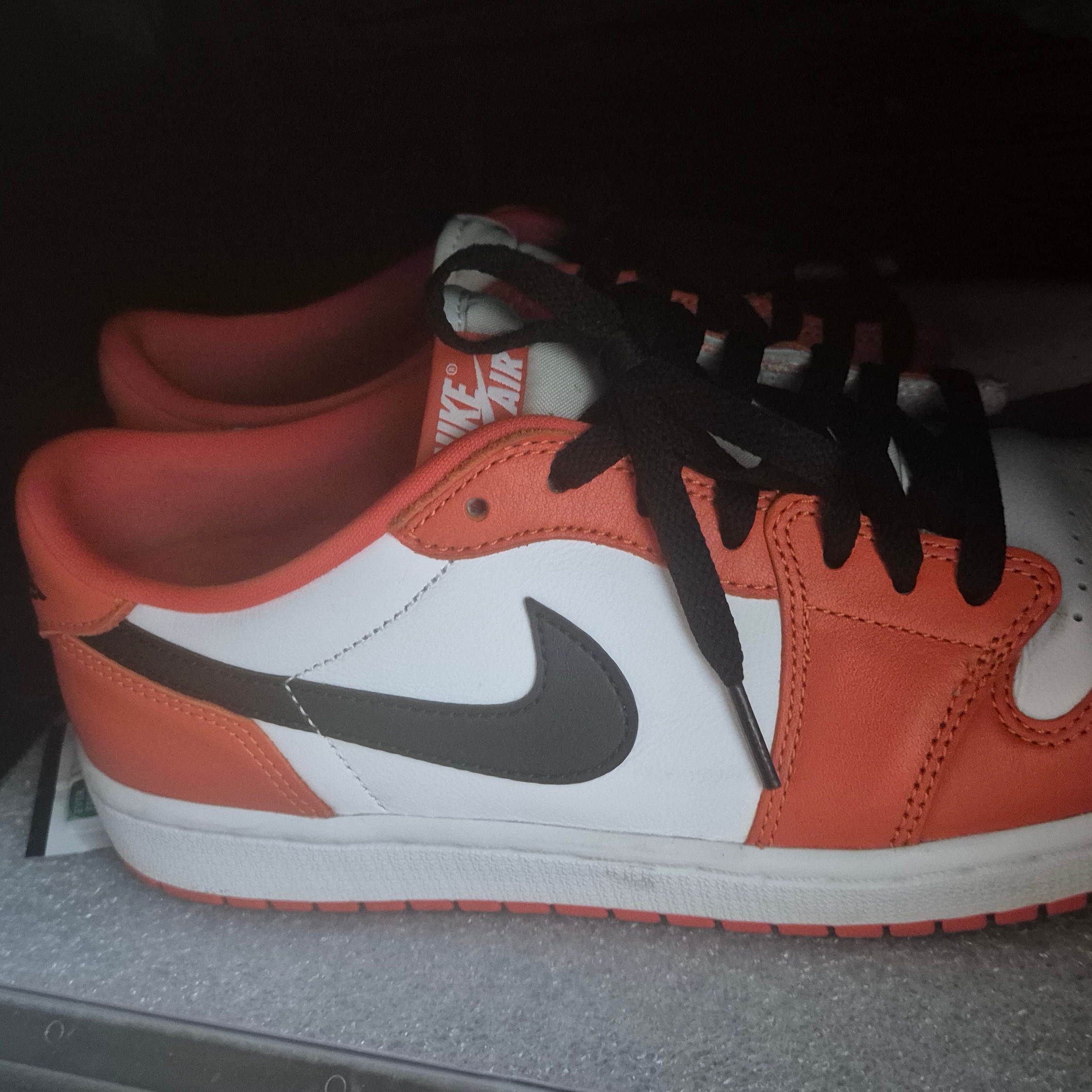 Jordan 1 Low OG Starfish 착용 스타일