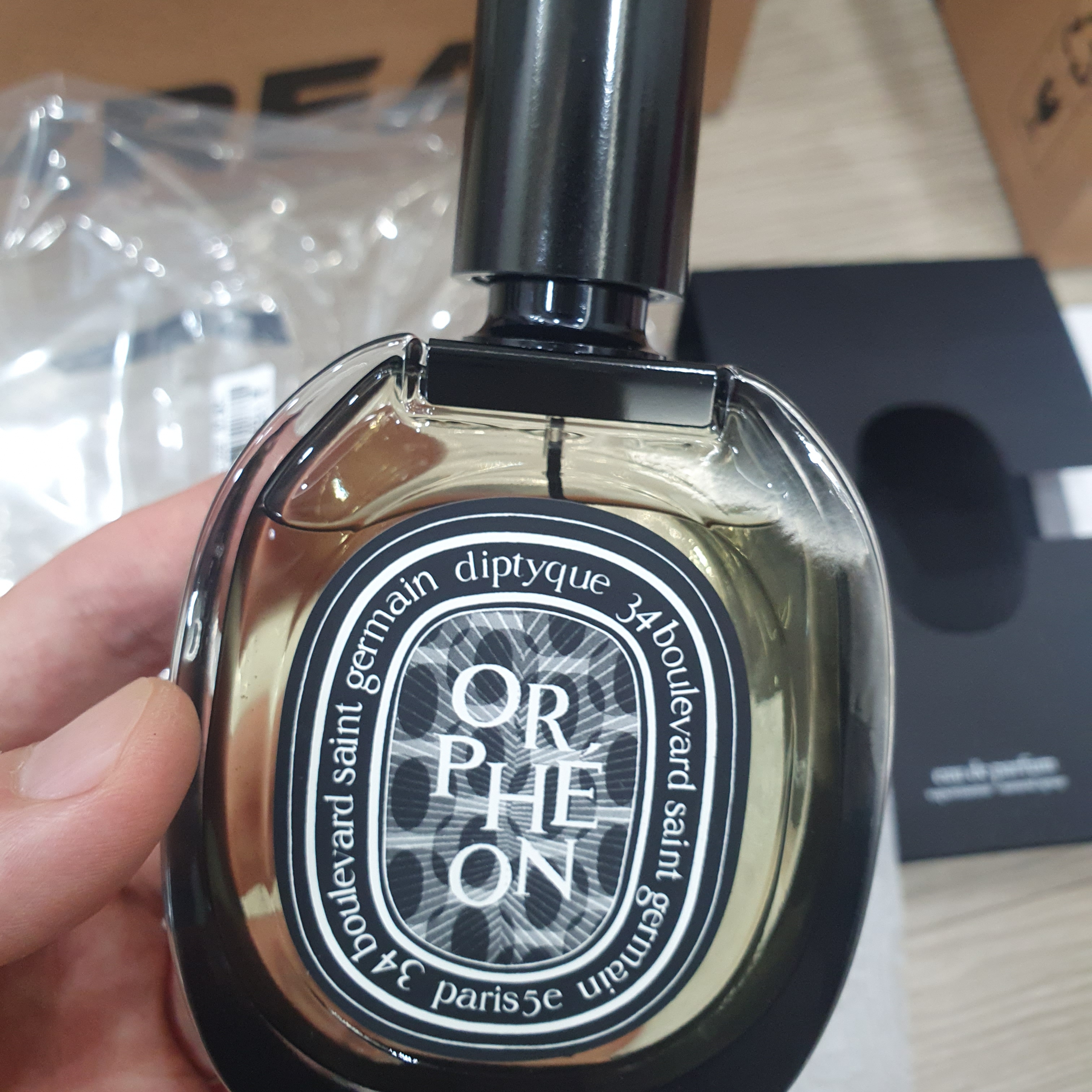 Diptyque Orpheon Eau De Parfum 75ml 착용 스타일