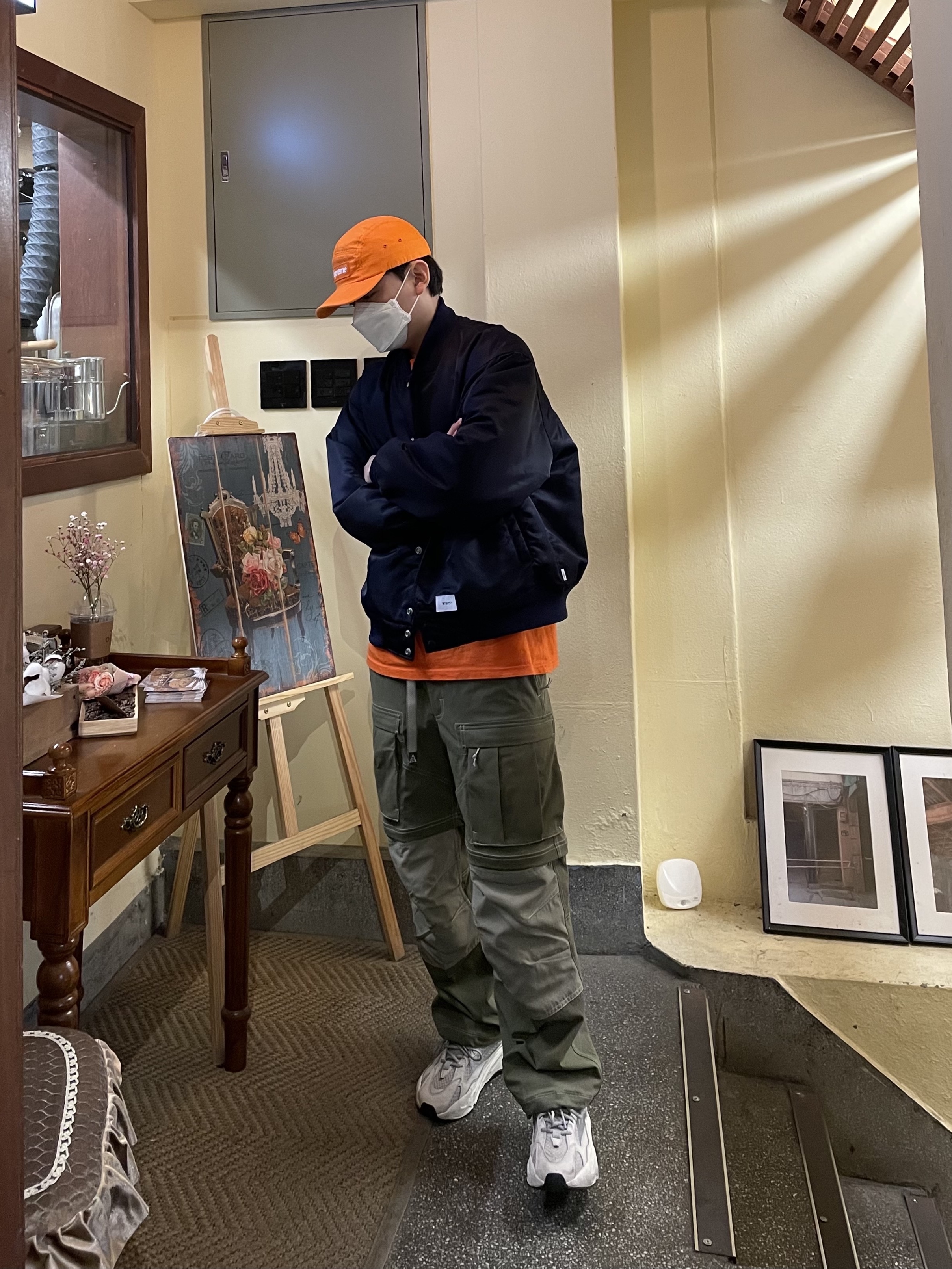 Supreme x Barbour Waxed Cotton Camp Cap Orange - 20SS, Nike ACG Smith Summit Cargo Pants Medium Olive - Asia 착용 스타일 - 2