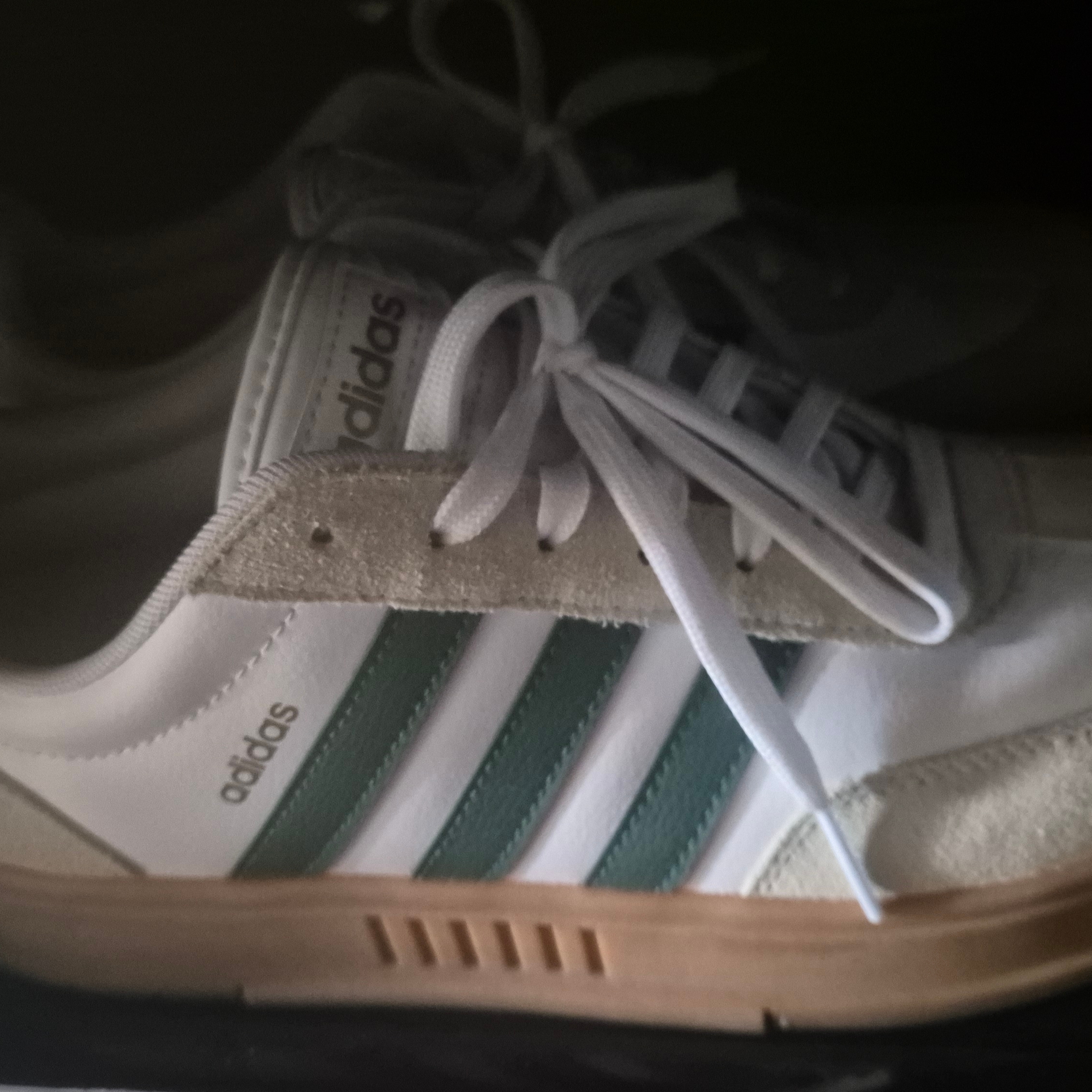 Adidas Gradas Collegiate Green 착용 스타일