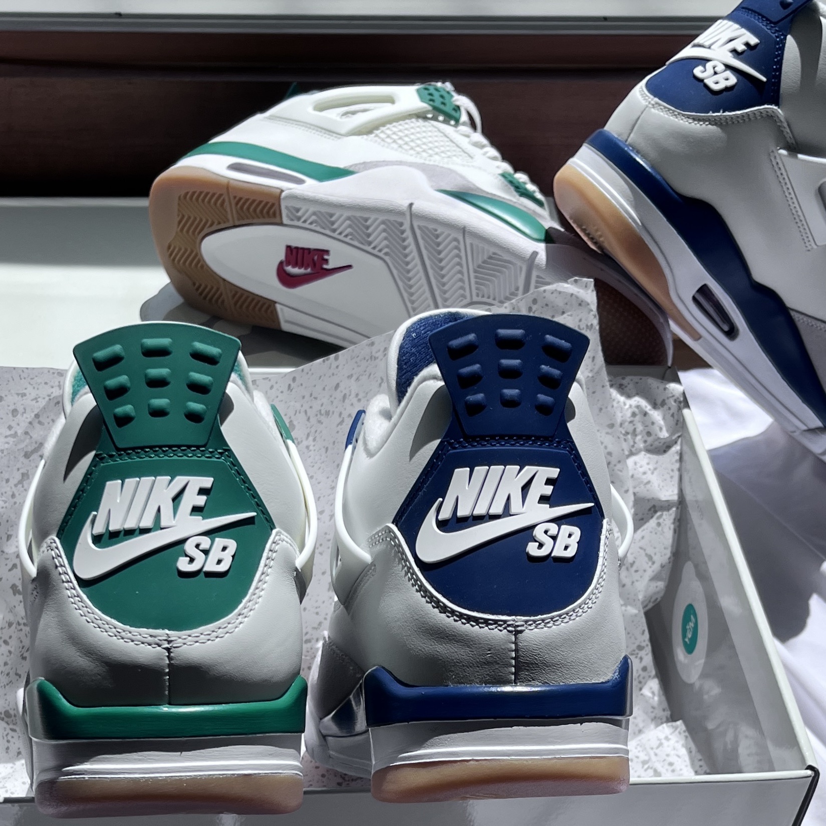 Jordan 4 x Nike SB Retro SP Navy, Jordan 4 x Nike SB Retro SP Pine Green 착용 스타일 - 3