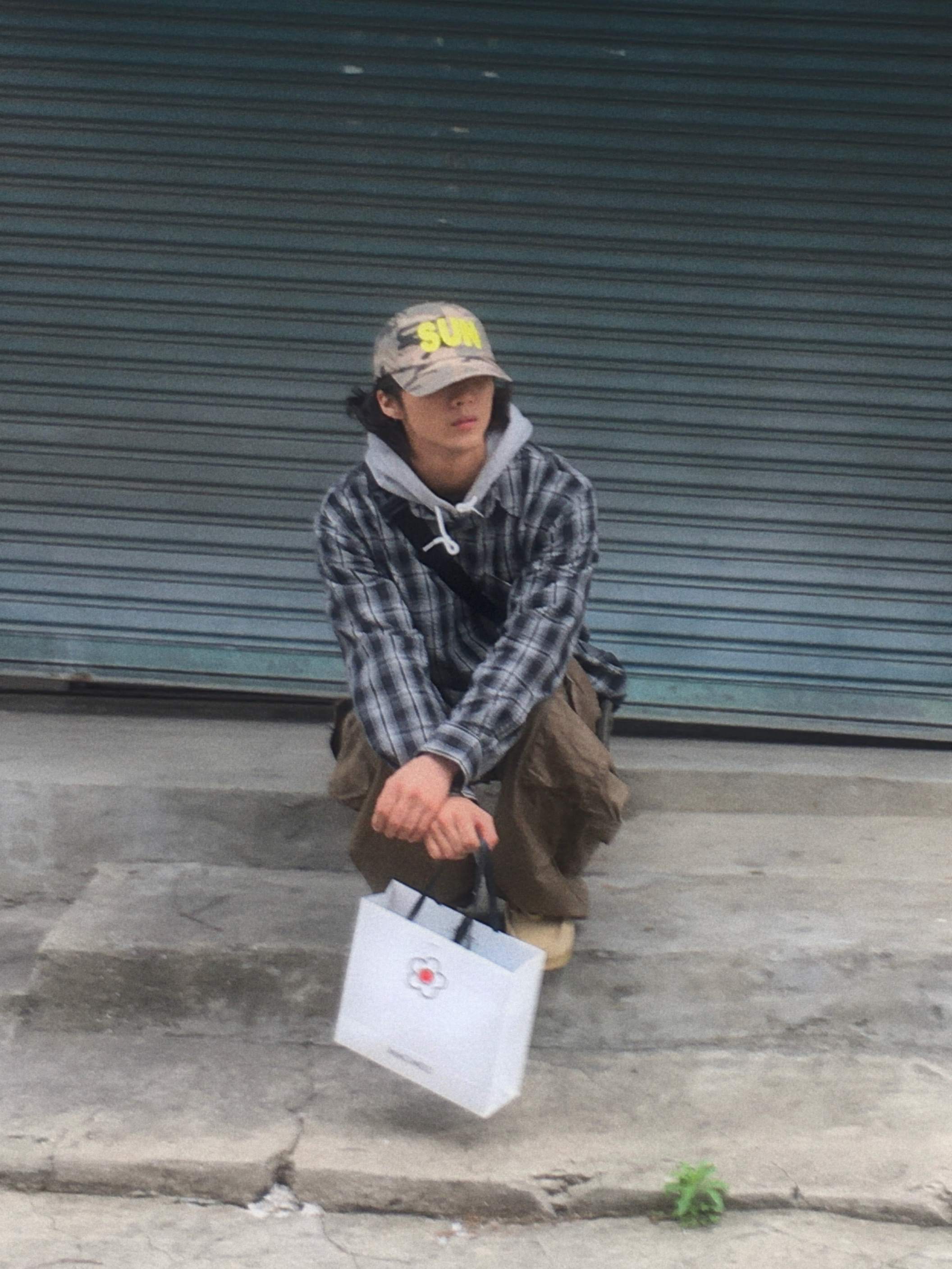 noun Washed Cargo Pants Khaki 착용 스타일 - 3