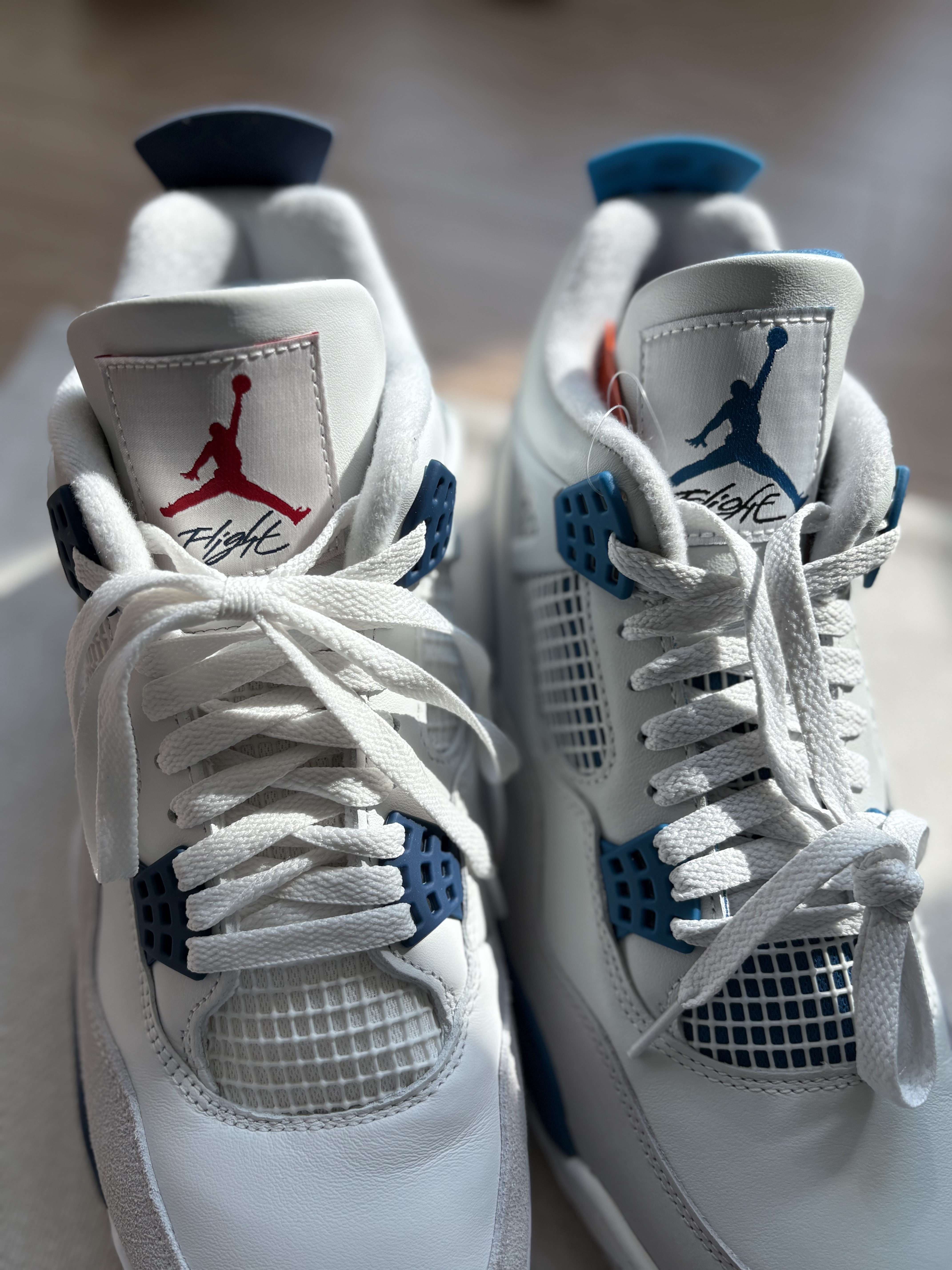 Jordan 4 Retro Industrial Blue, Jordan 4 x Nike SB Retro SP Navy 착용 스타일 - 2