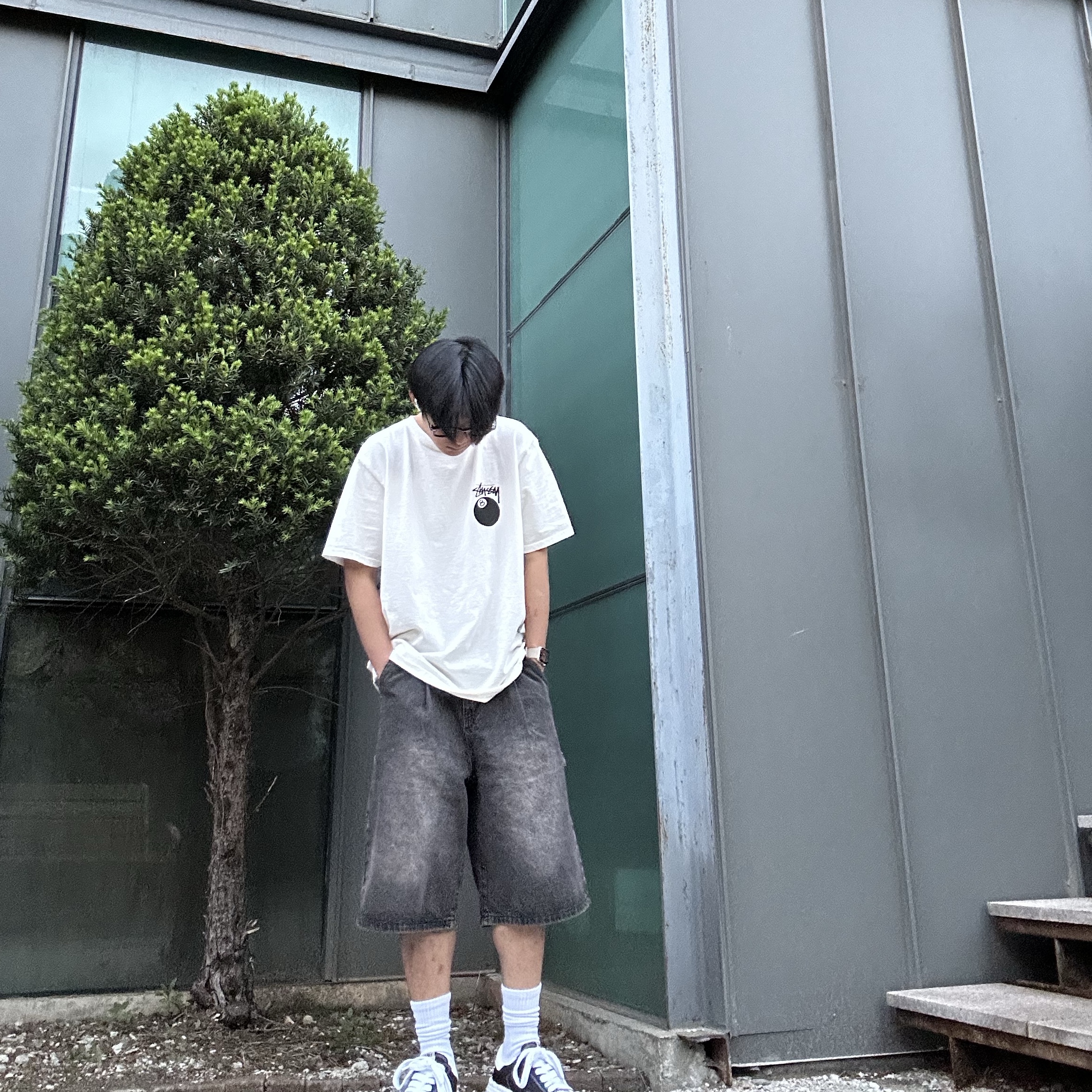 Maison Mihara Yasuhiro Blakey OG Sole Canvas Low-top Sneakers Black White, Stussy 8 Ball Pigment Dyed T-Shirt Natural 착용 스타일