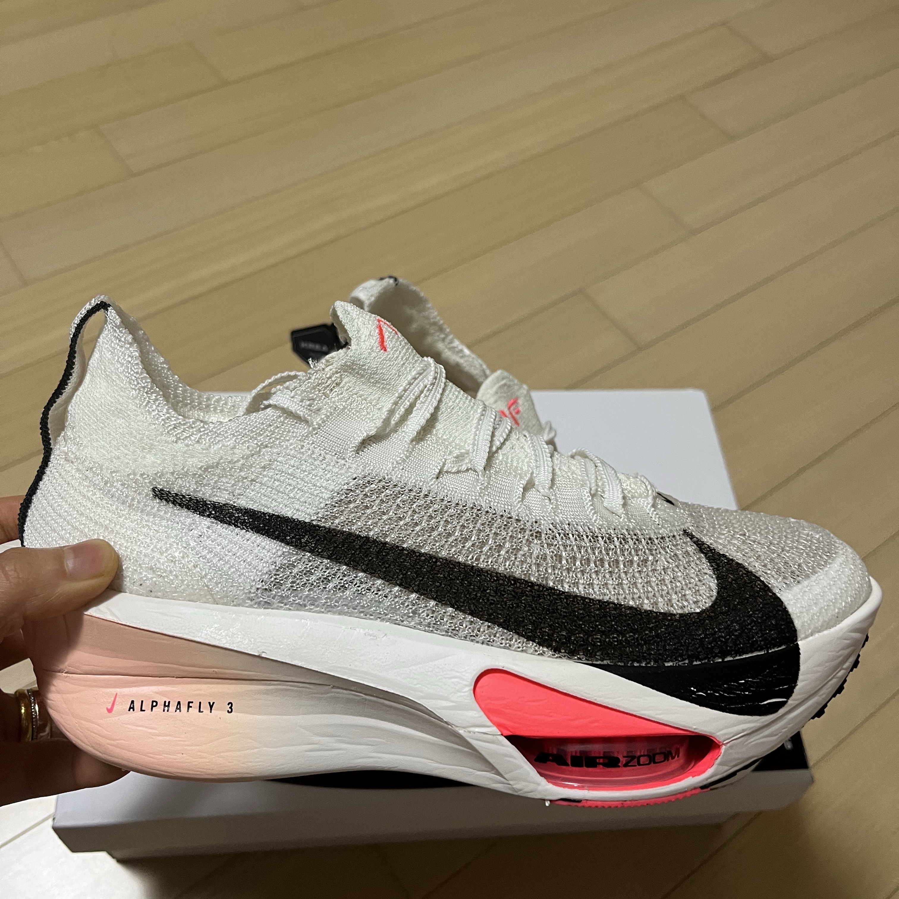 (W) Nike Air Zoom Alphafly Next% 3 Sail Crimson Tint 착용 스타일 - 4