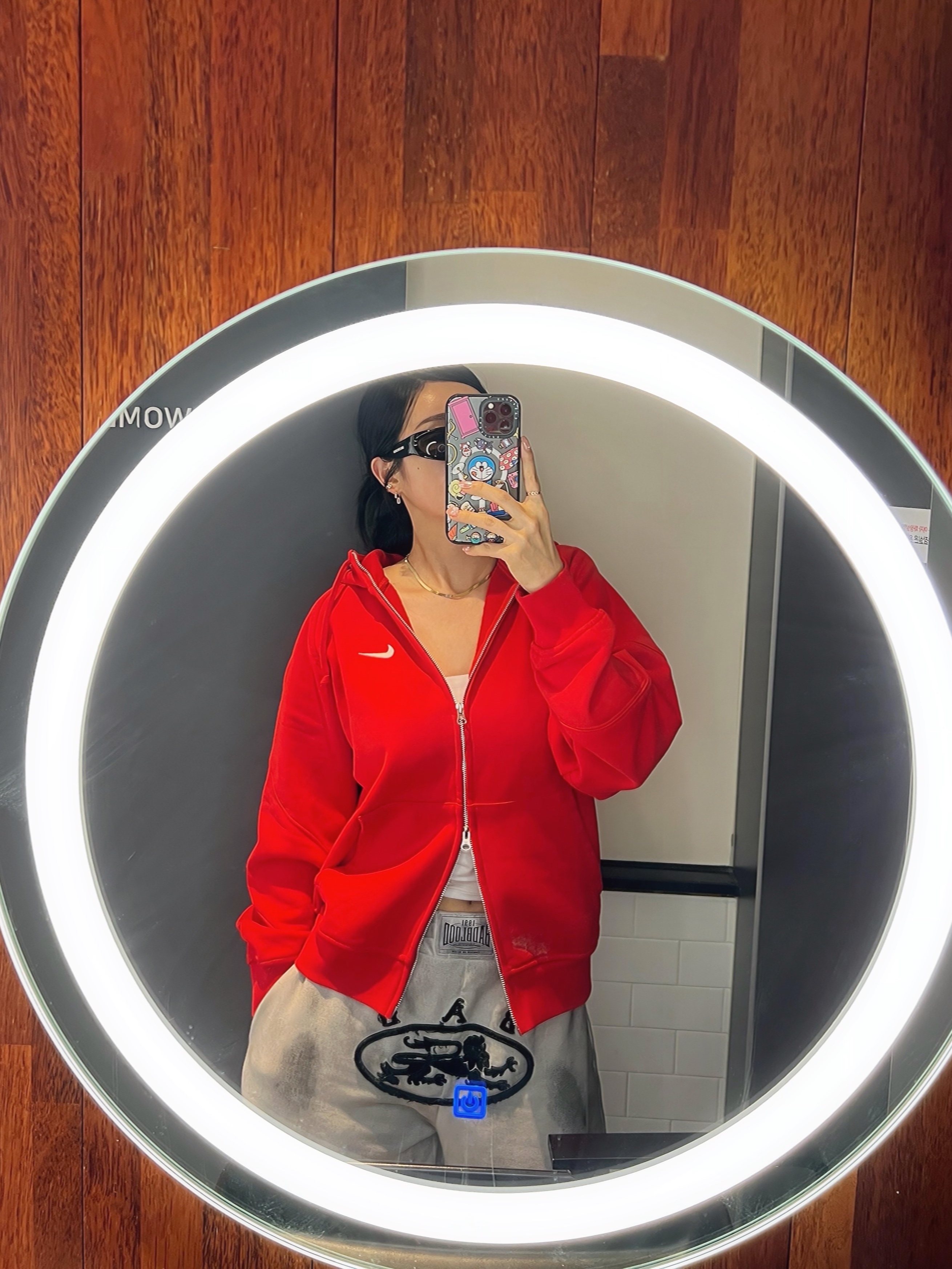 Supreme x Nike Zip Up Hooded Sweatshirt Red - 25SS, Balenciaga Swift Oval Sunglasses Black 착용 스타일 - 4