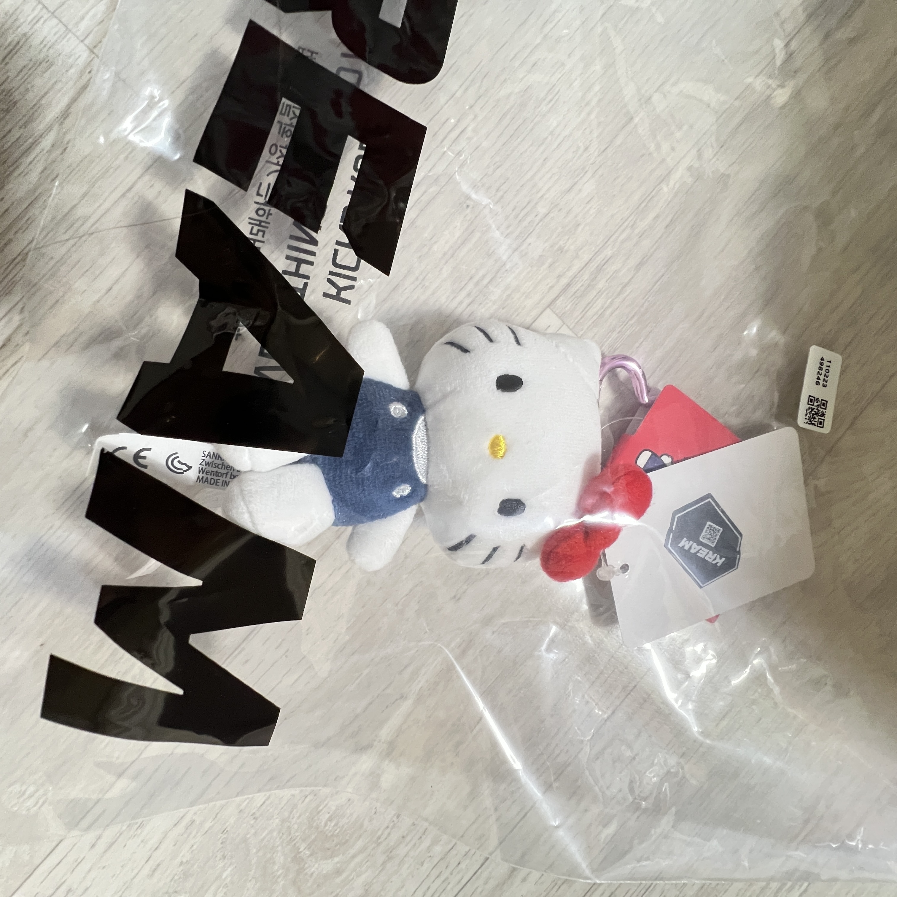 Sanrio Hello Kitty Mini Mascot Holder 착용 스타일 - 1